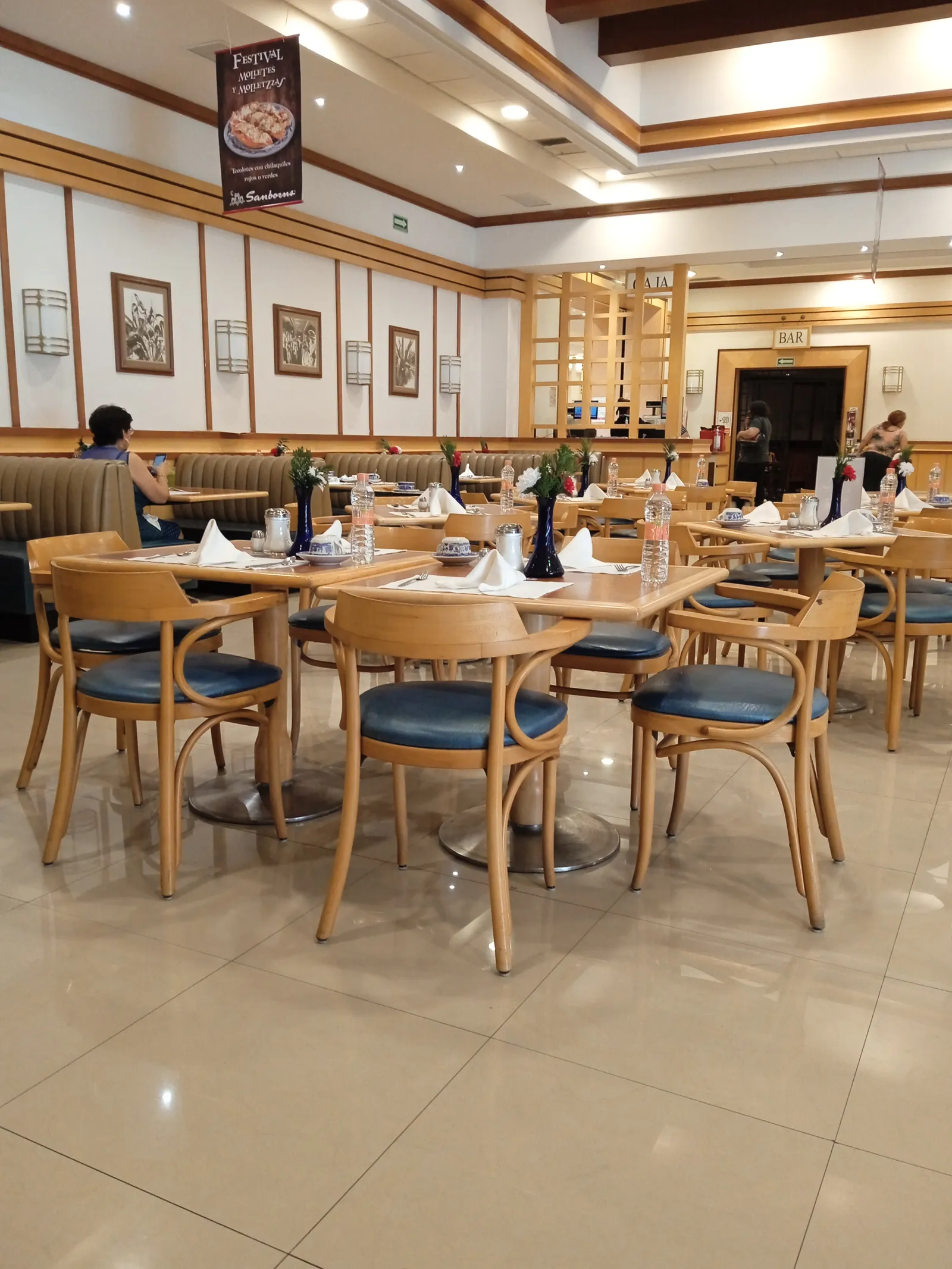 Sanborns Tuxtla image 4