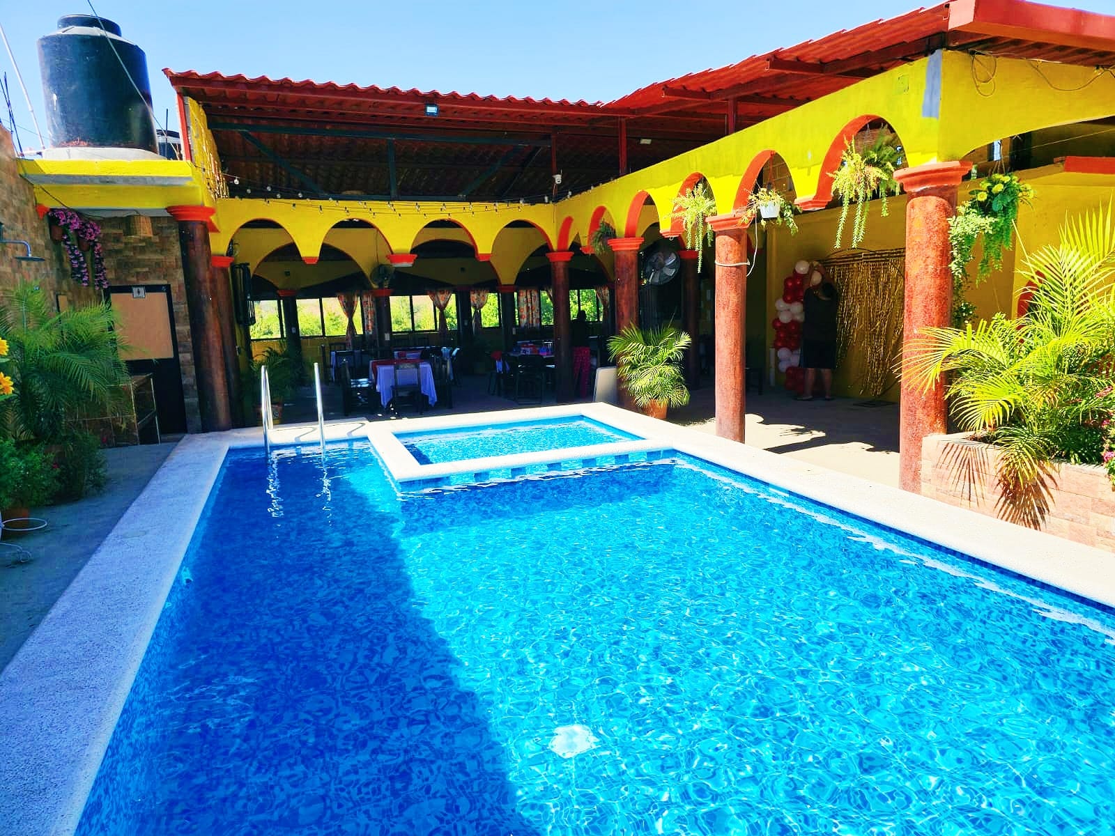 El Dorado - Salón y Alberca image 10