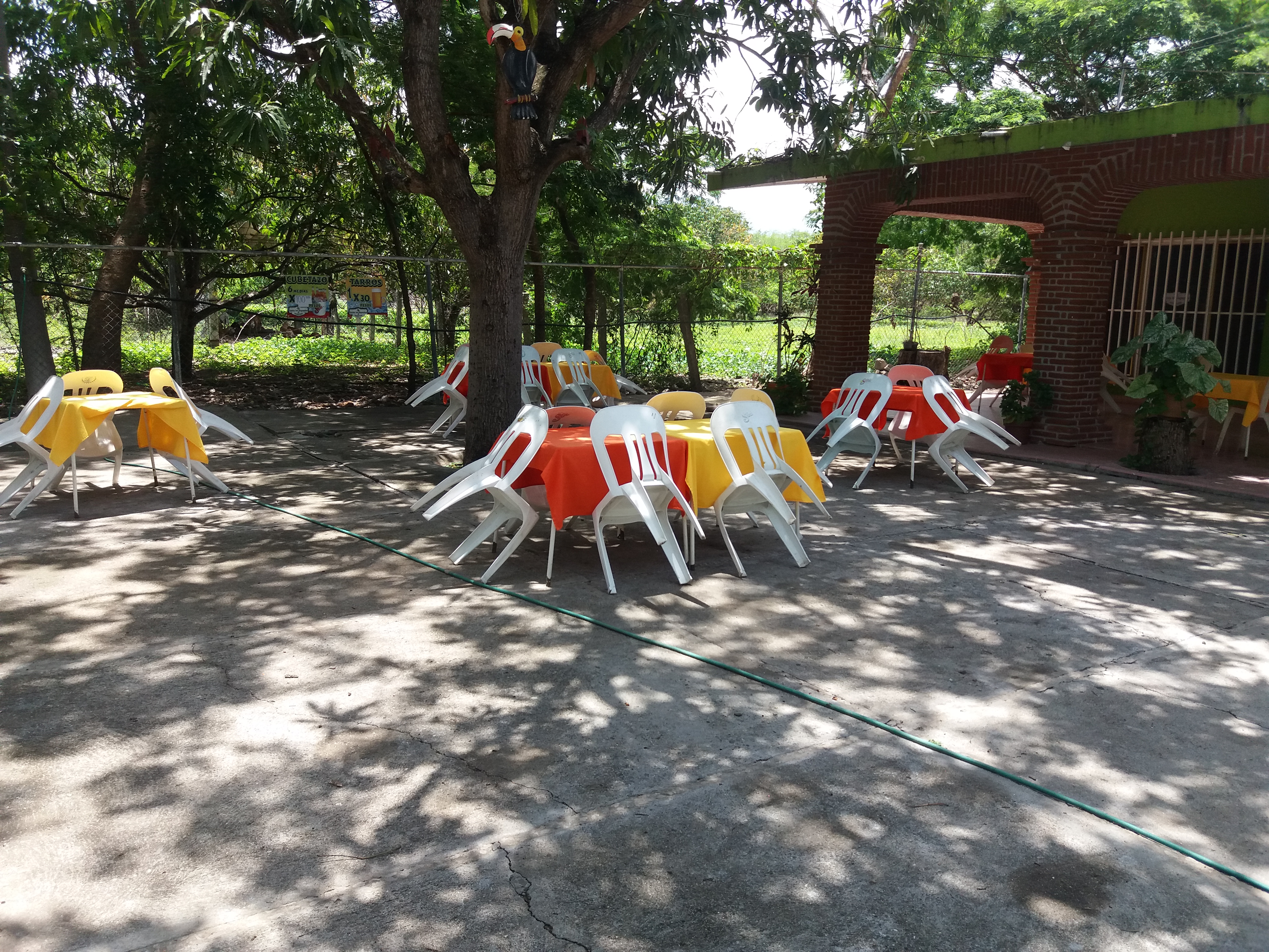 Restaurante Familiar "Quinta Los Magueyitos" image 2