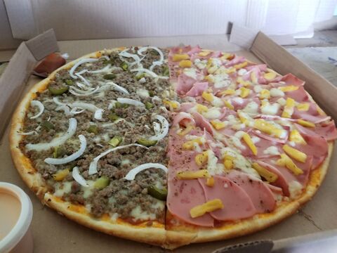 Rachel pizzas image 5