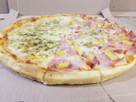 Rachel pizzas image 6