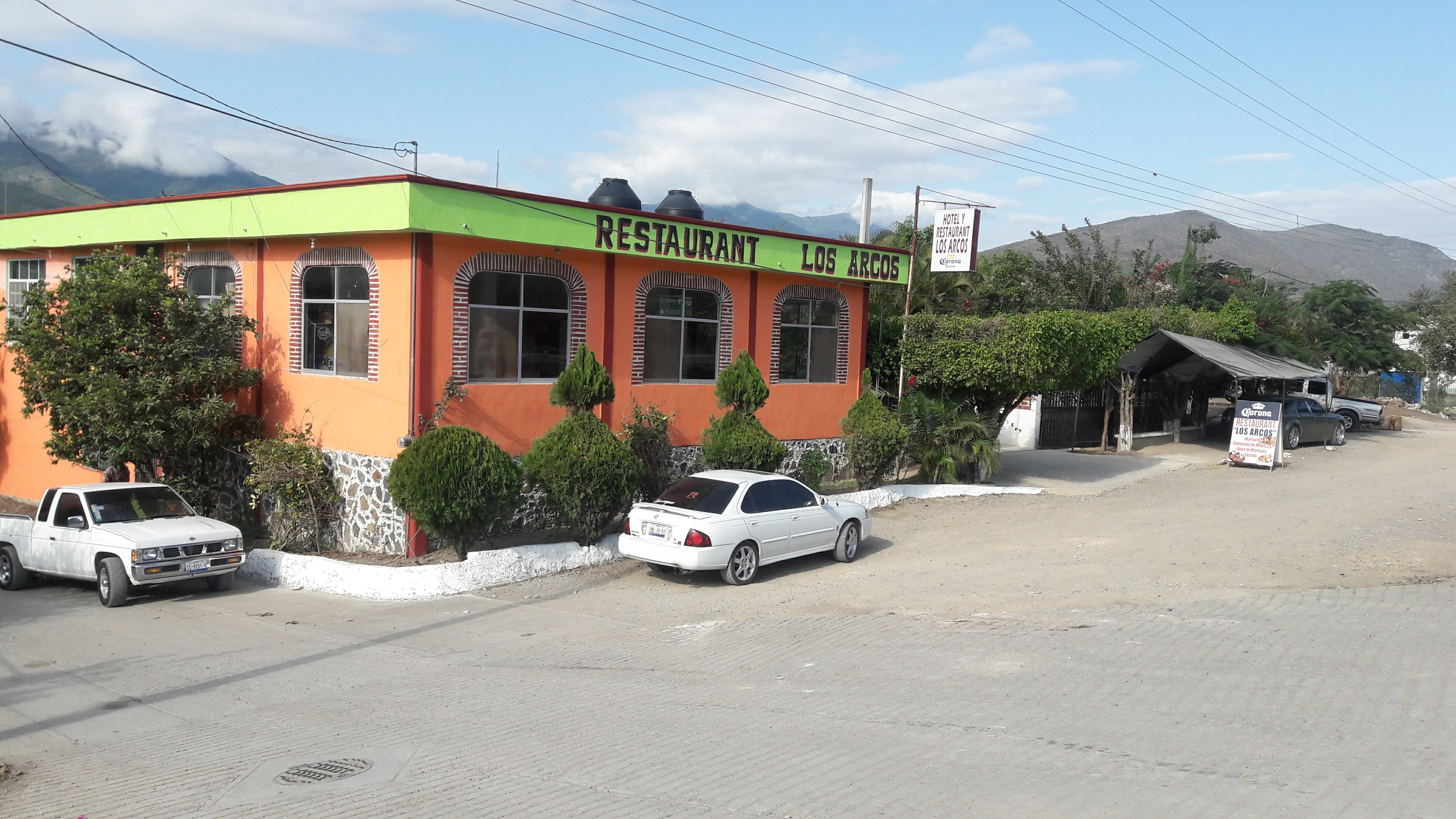 Restaurant LOS ARCOS image 1