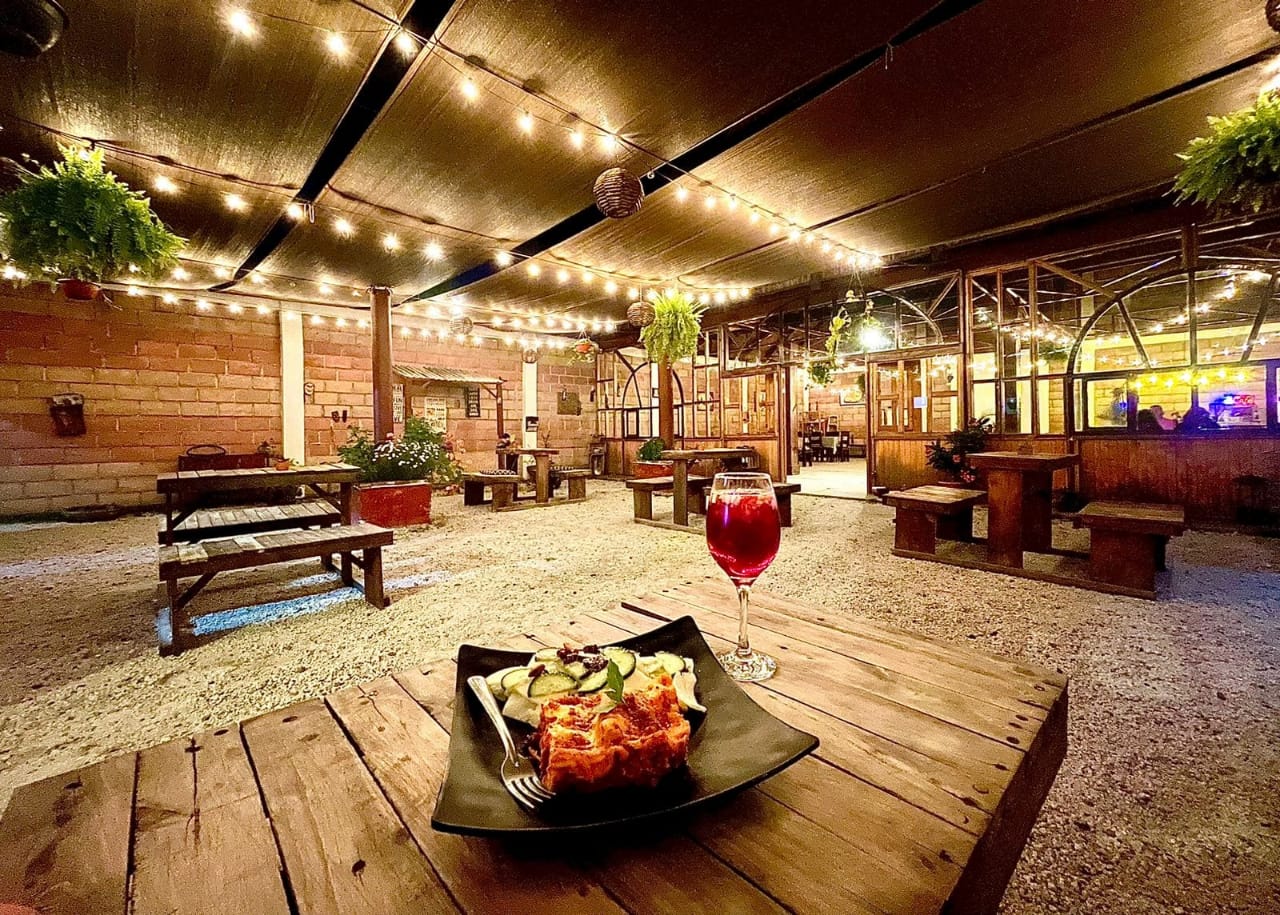 Rosmarino Pasta, Pizza & Vino image 1