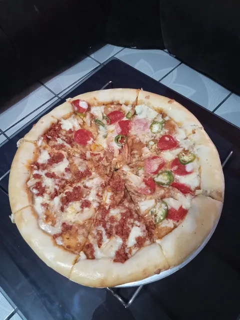 Pizzería el rayo image 3