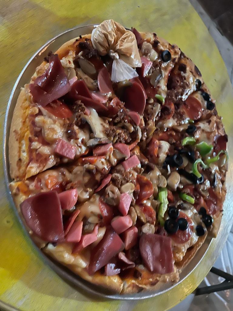 Marley's Pizza image 1