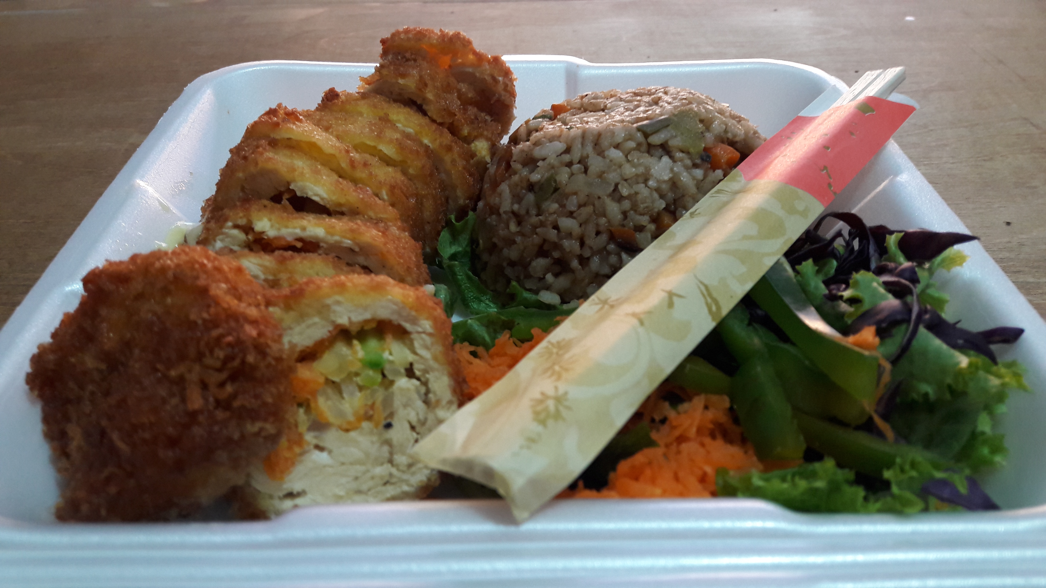 Yoshiroll'suhi&more image 2