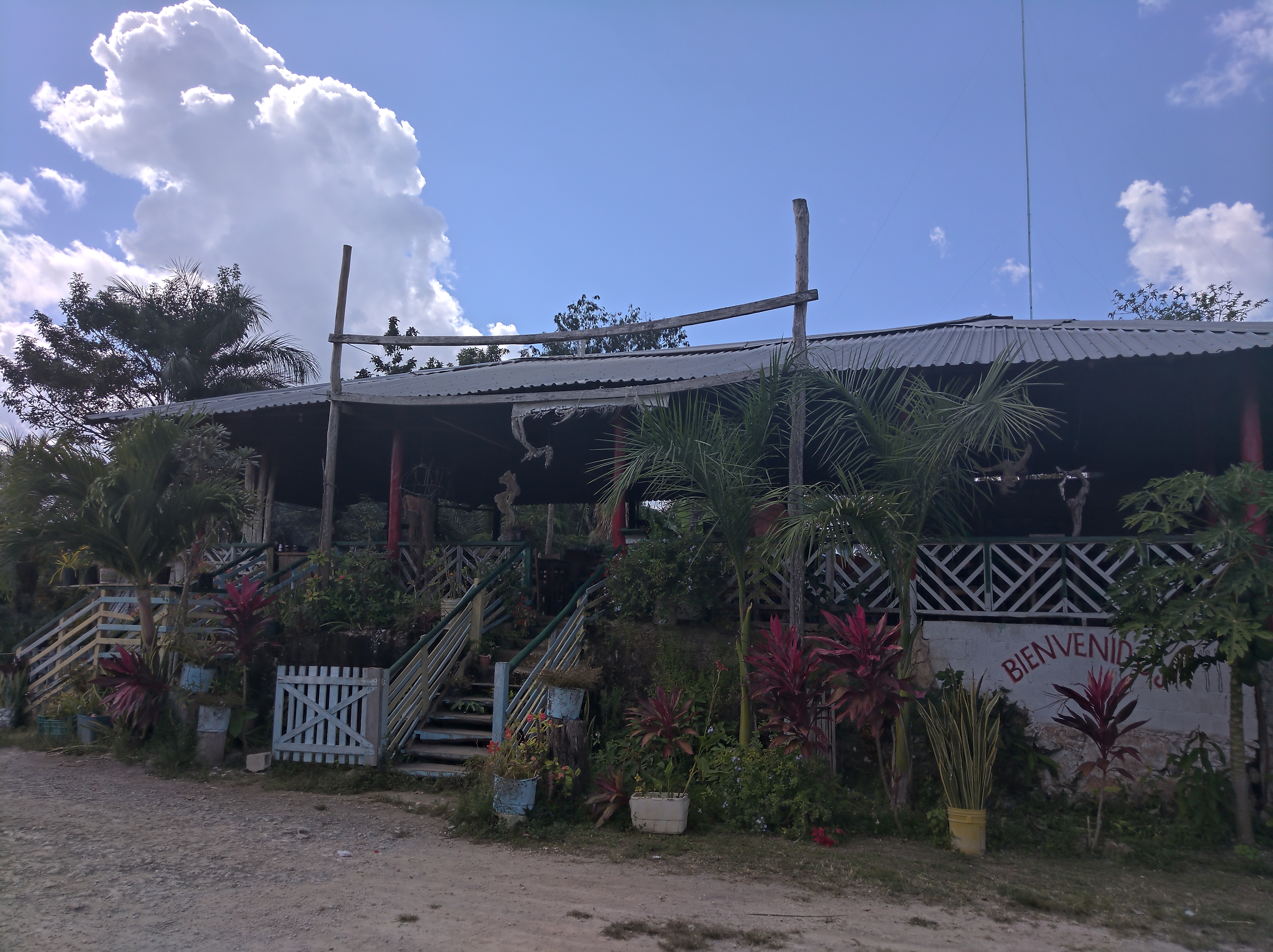 Restaurante Pollos a la leña - camping with free shower image 3