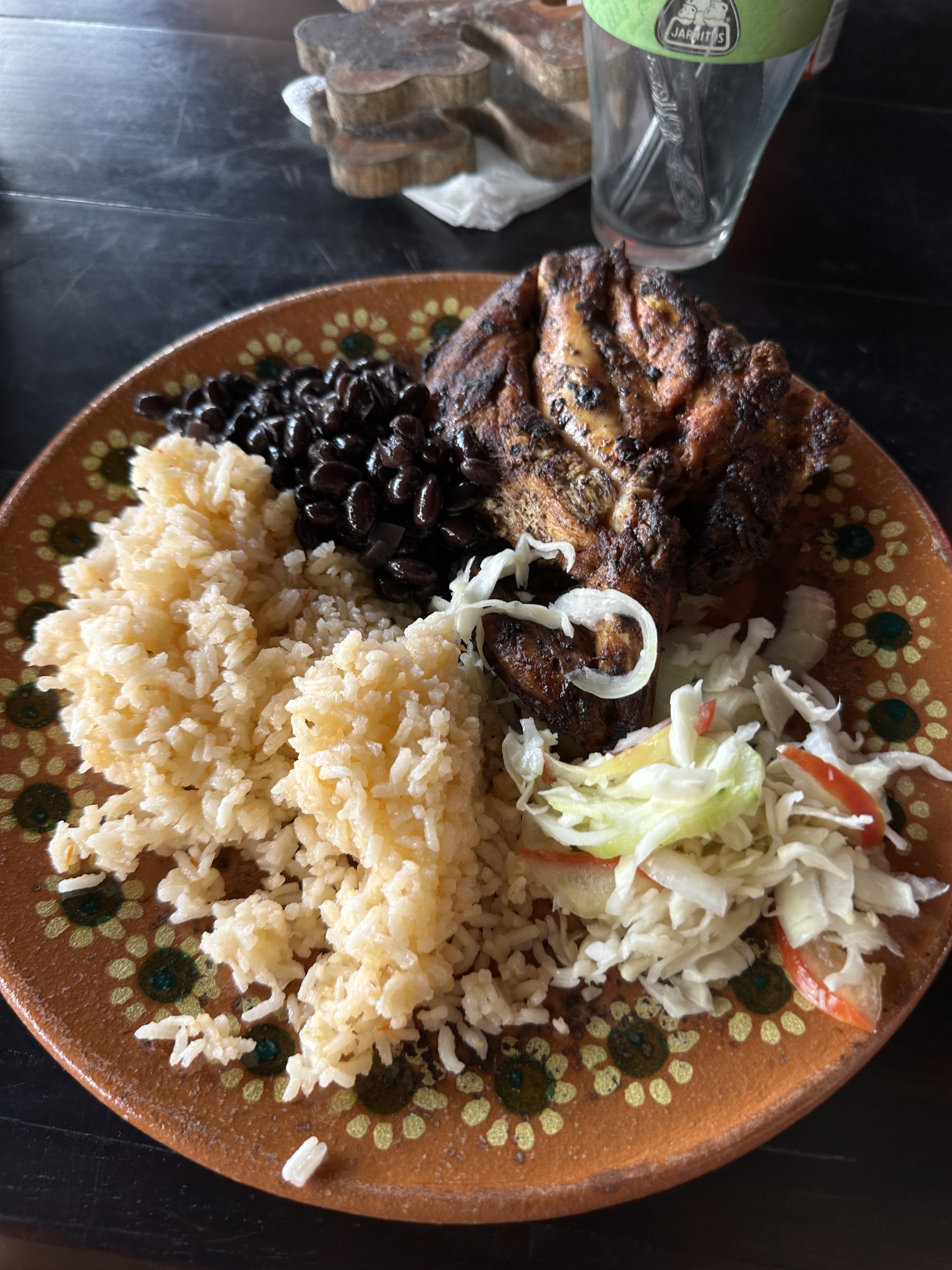 Restaurante Pollos a la leña - camping with free shower image 5