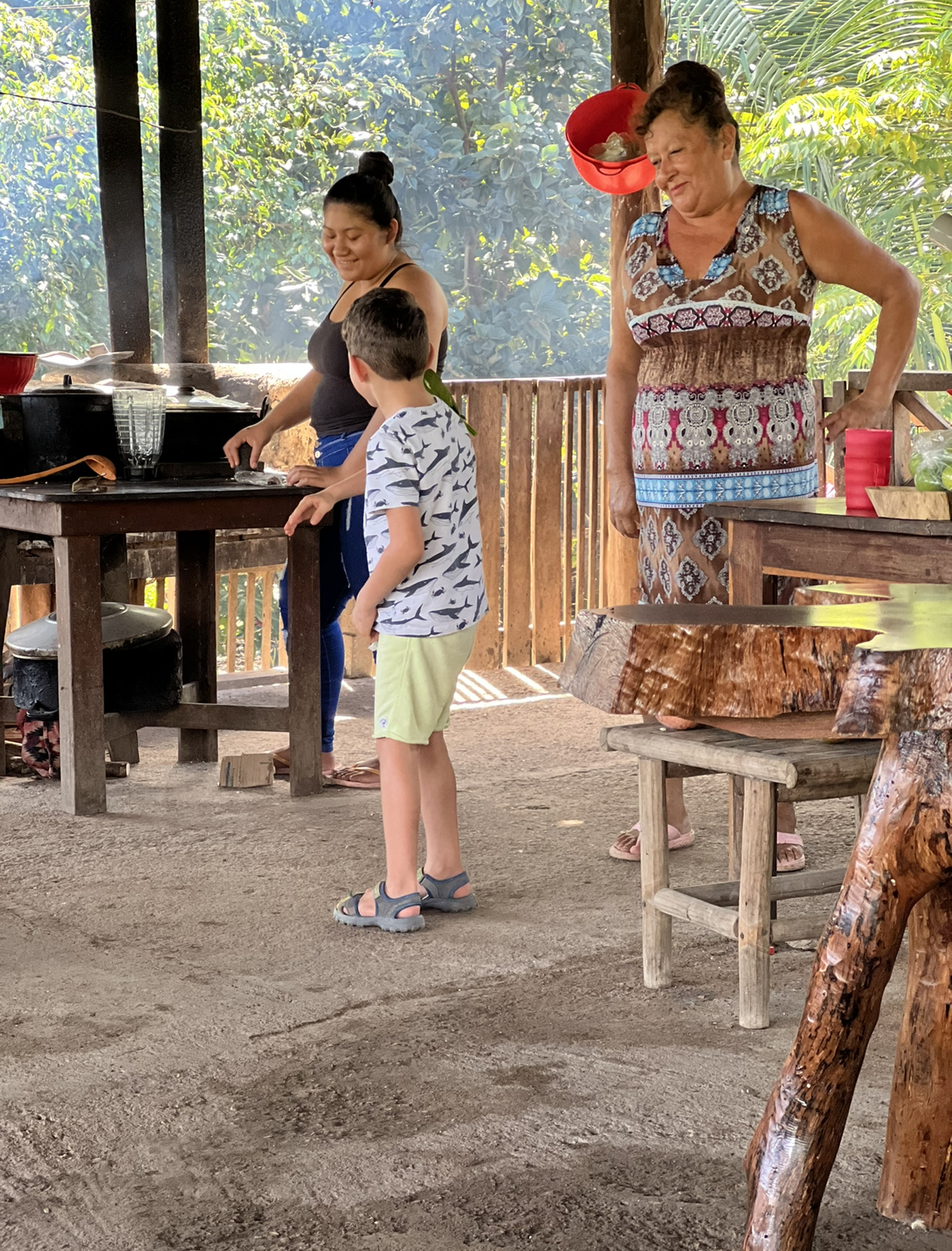 Restaurante Pollos a la leña - camping with free shower image 10