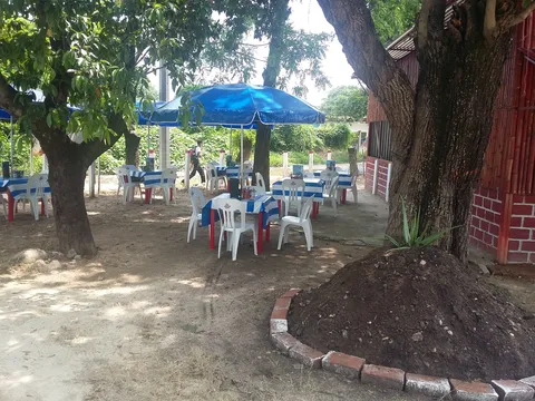 La Frontera, Marisqueria image 2
