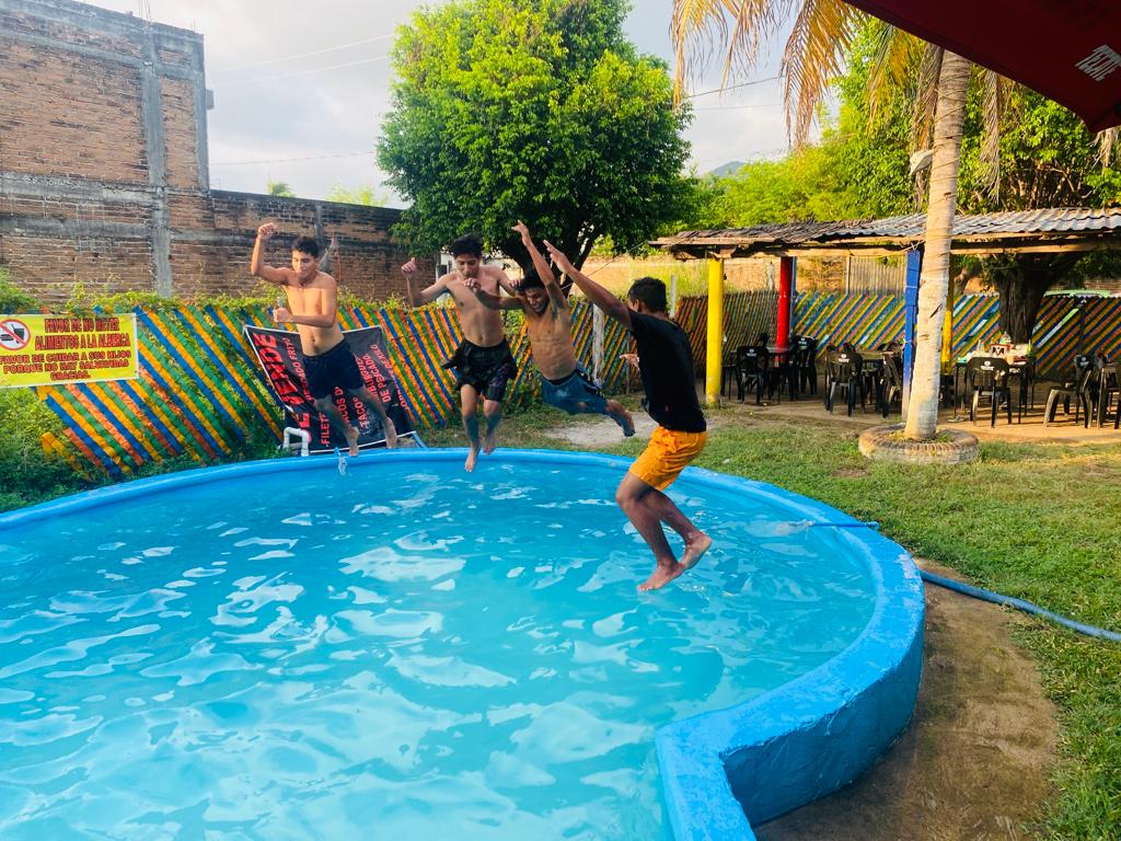 Playas de Mazatlan Centro Botanero Familiar image 2