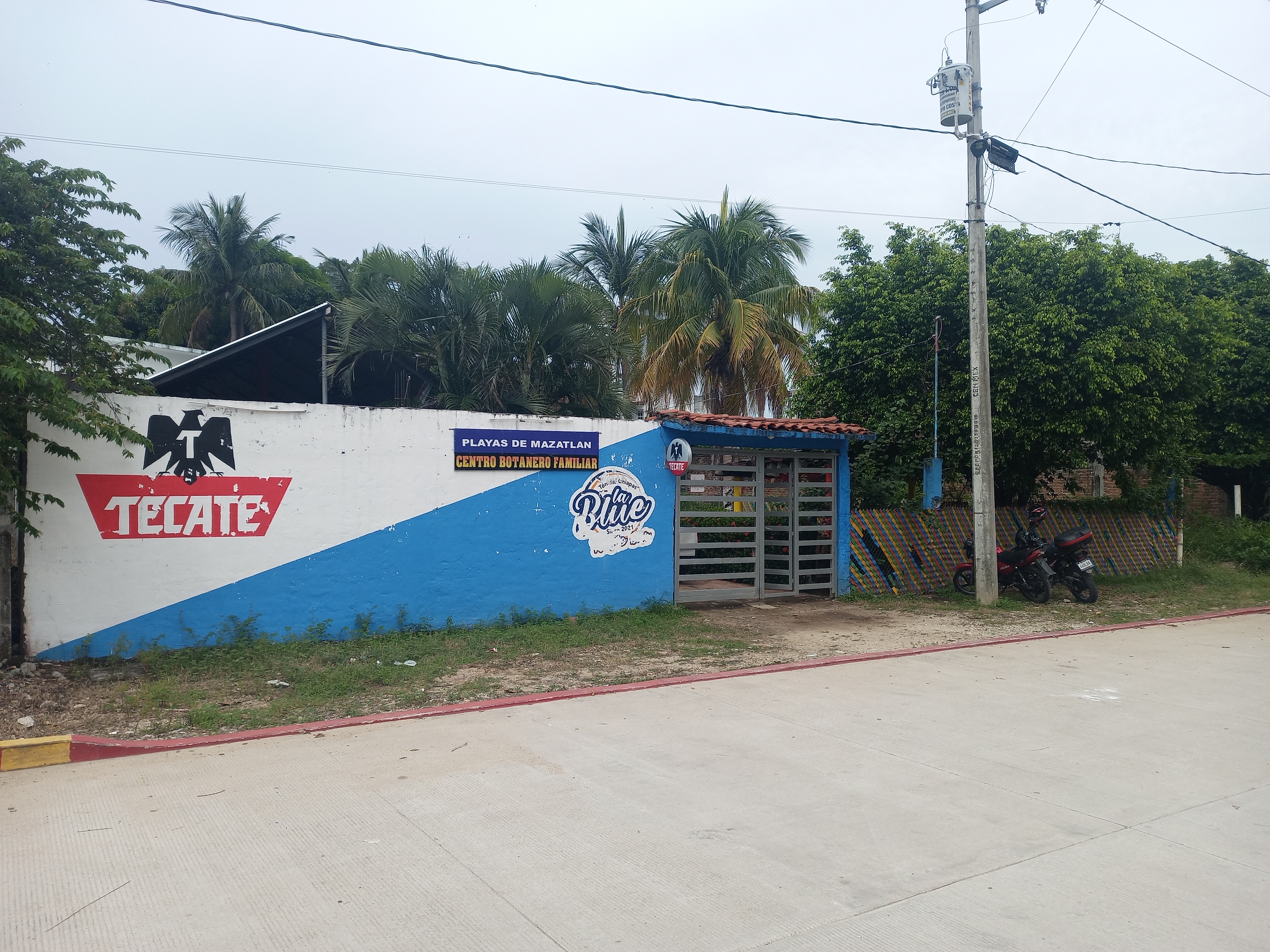 Playas de Mazatlan Centro Botanero Familiar image 8