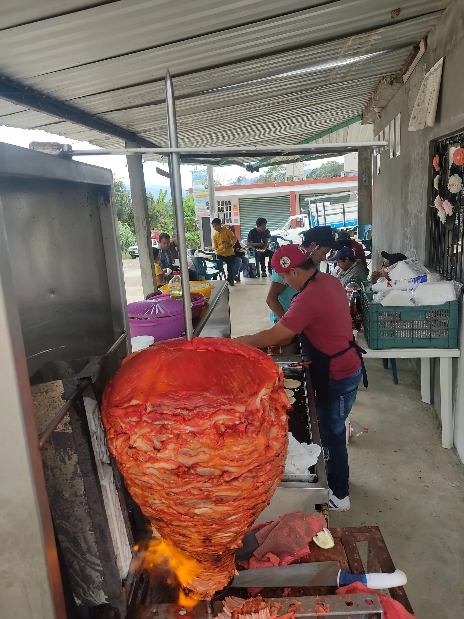 Tacos y hotdogs image 4