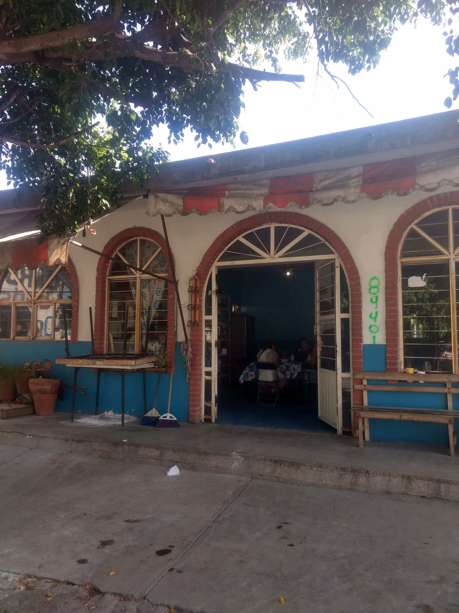 Barbacoa Y Consomé "Doña Chela" image 2