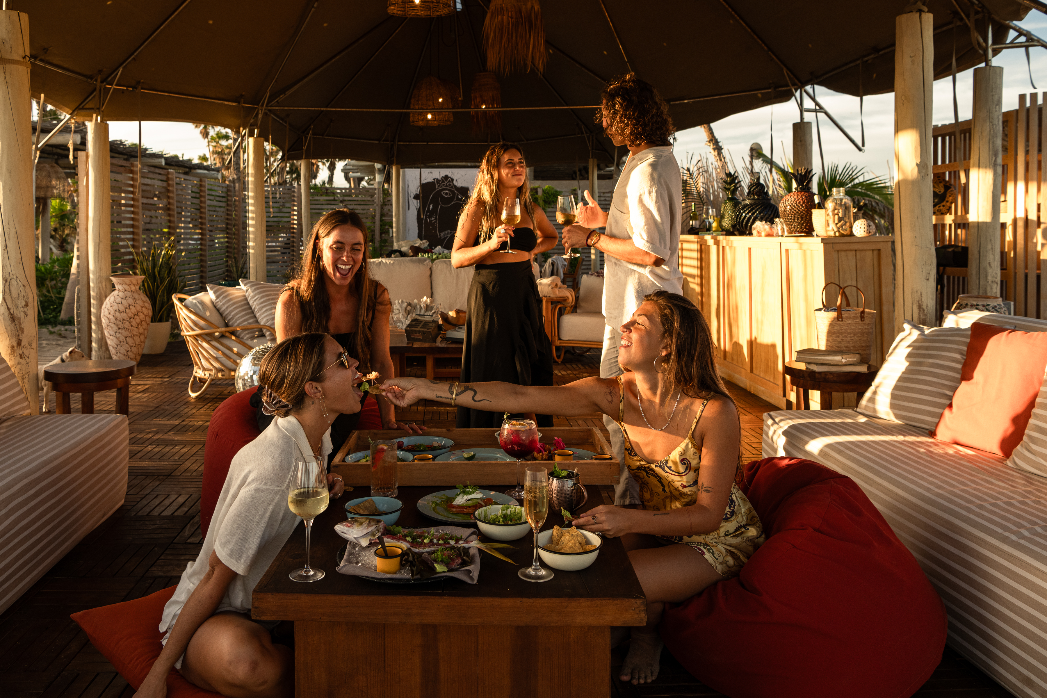 Veleros Beach Club image 1