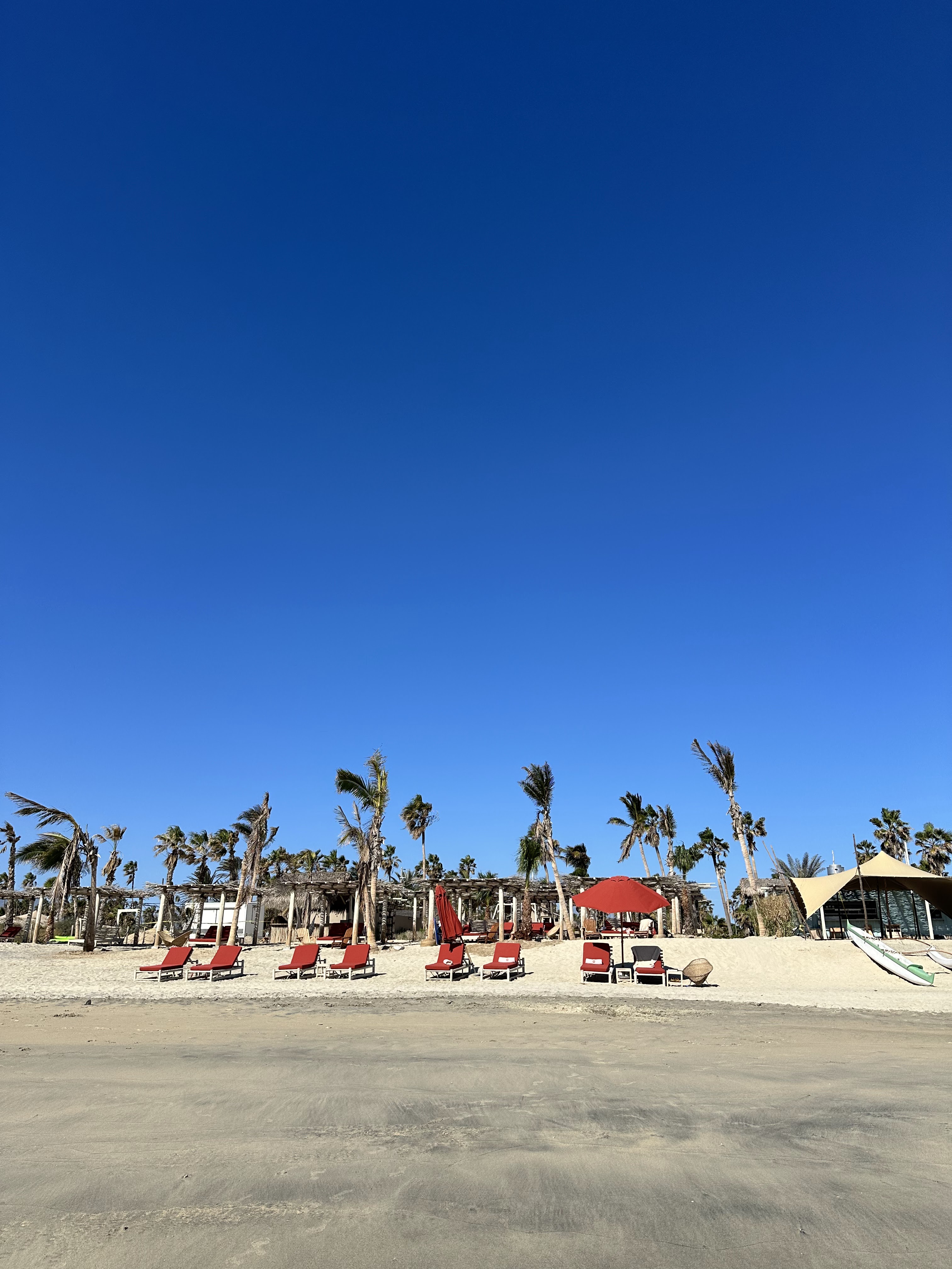 Veleros Beach Club image 6