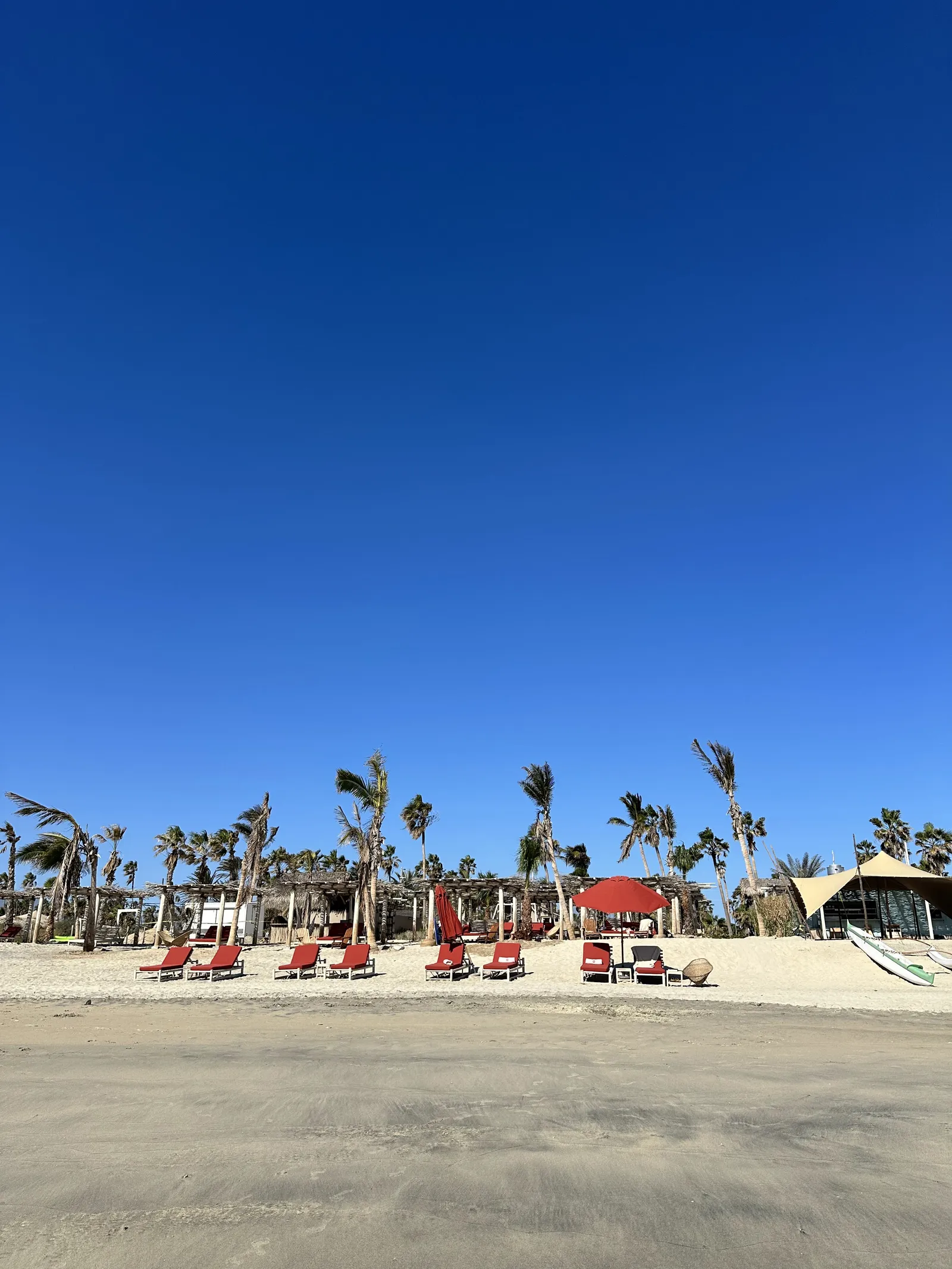 Veleros Beach Club image 6