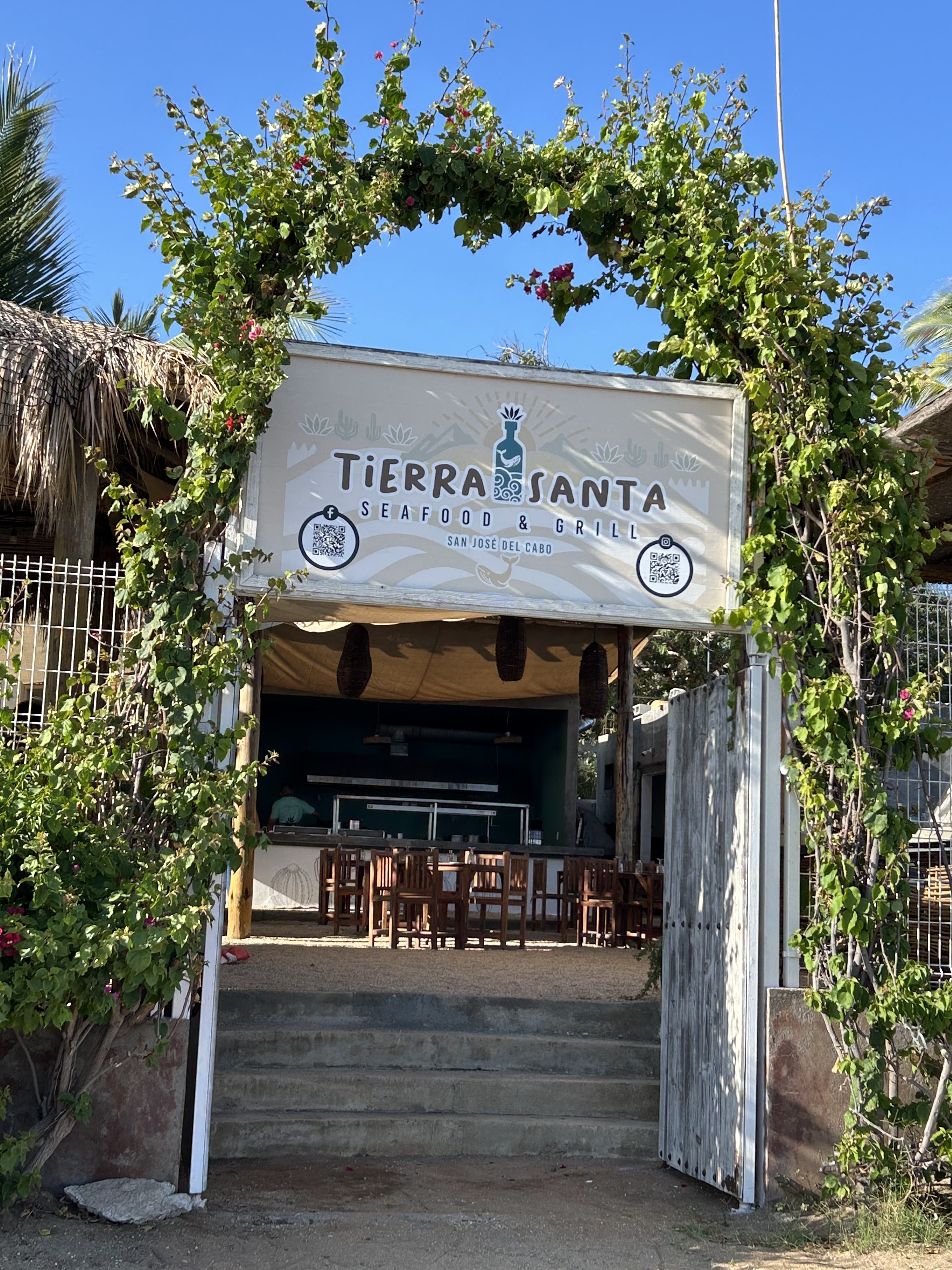 Tierra Santa Seafood & Grill image 2