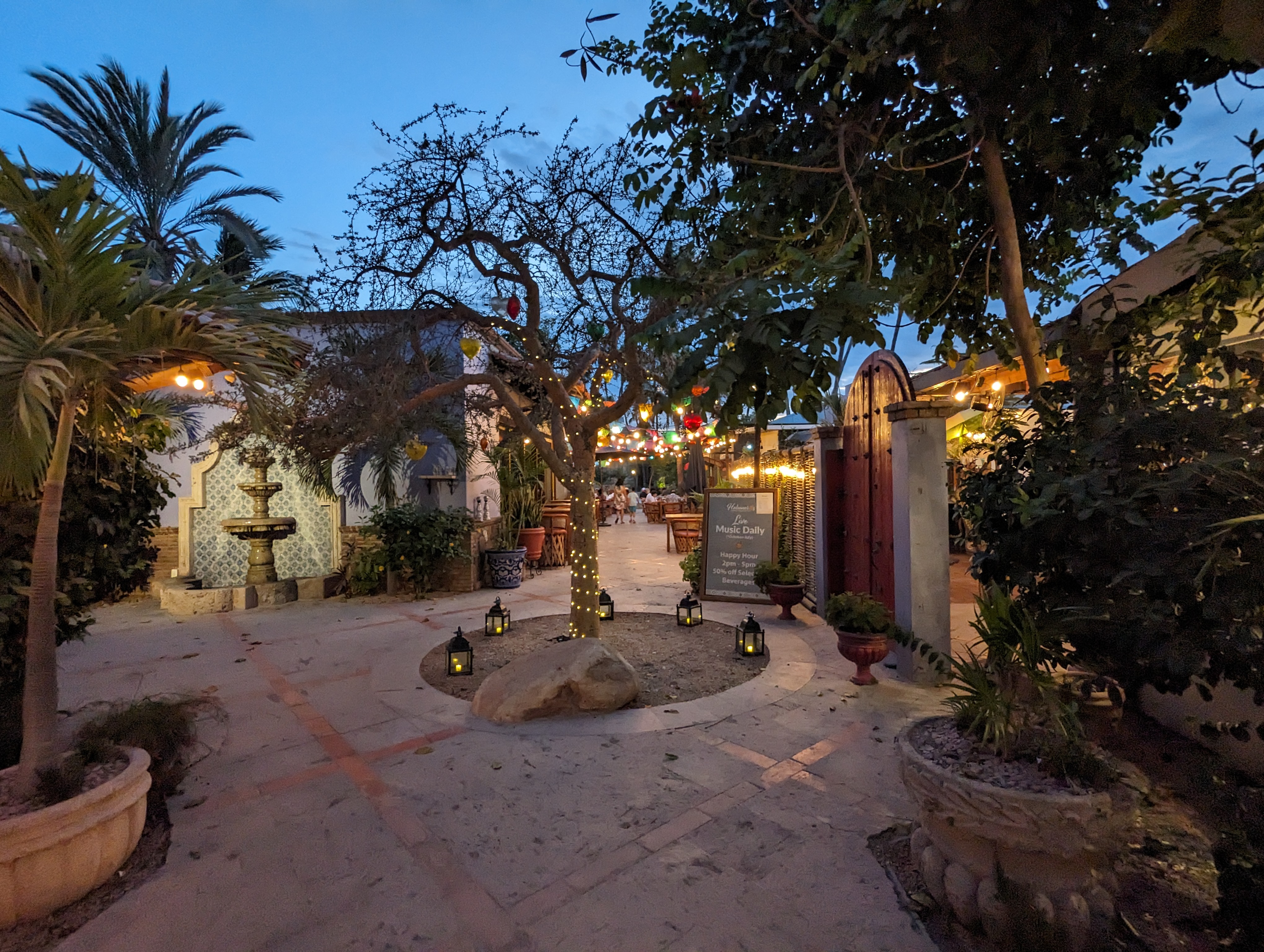 Habaneros Gastro Grill image 8