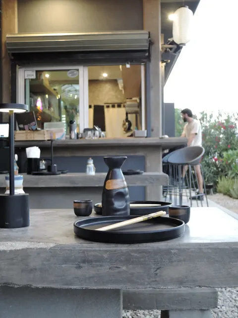 Sabaku Handroll and Sake Bar image 7