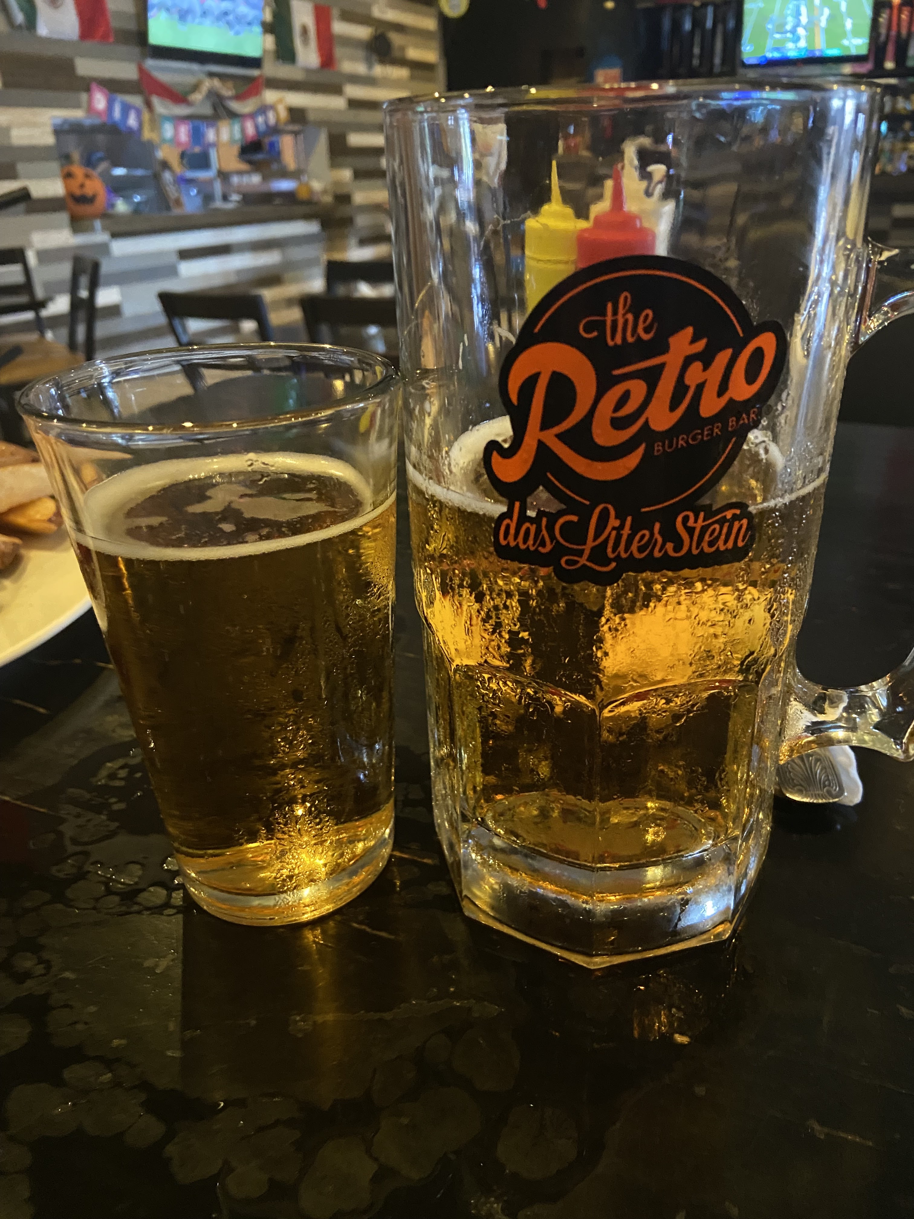 Retro Burger Bar image 4