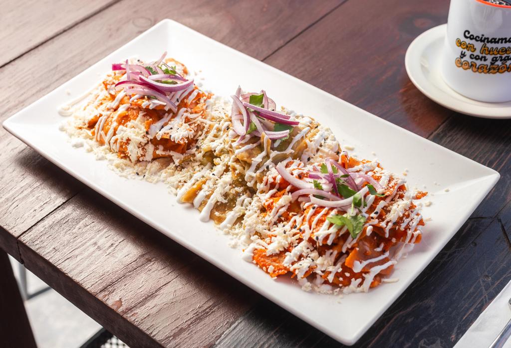 Huevo Republic Restaurant image 5