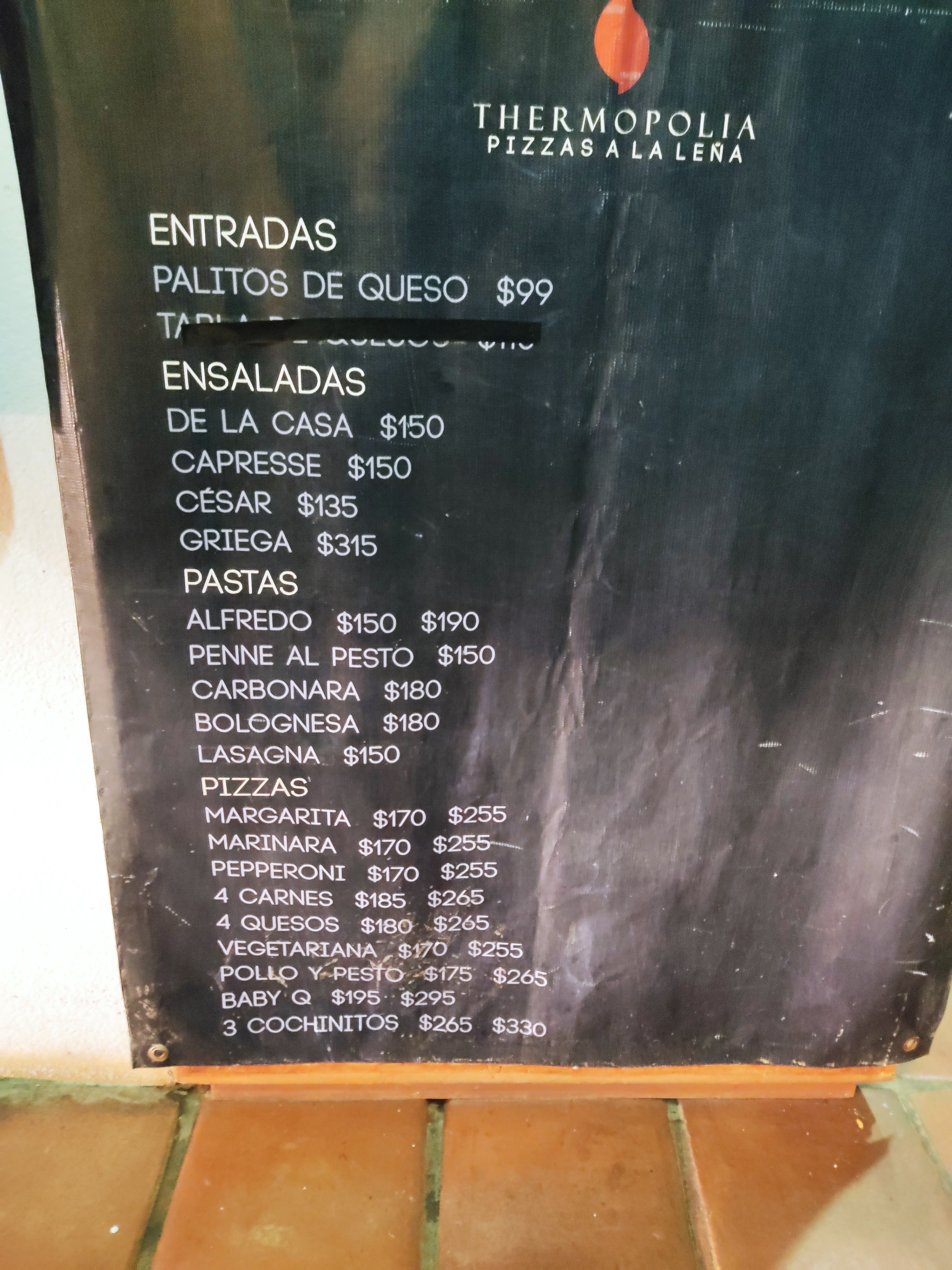 Thermopolia Pizzas a la Leña image 6
