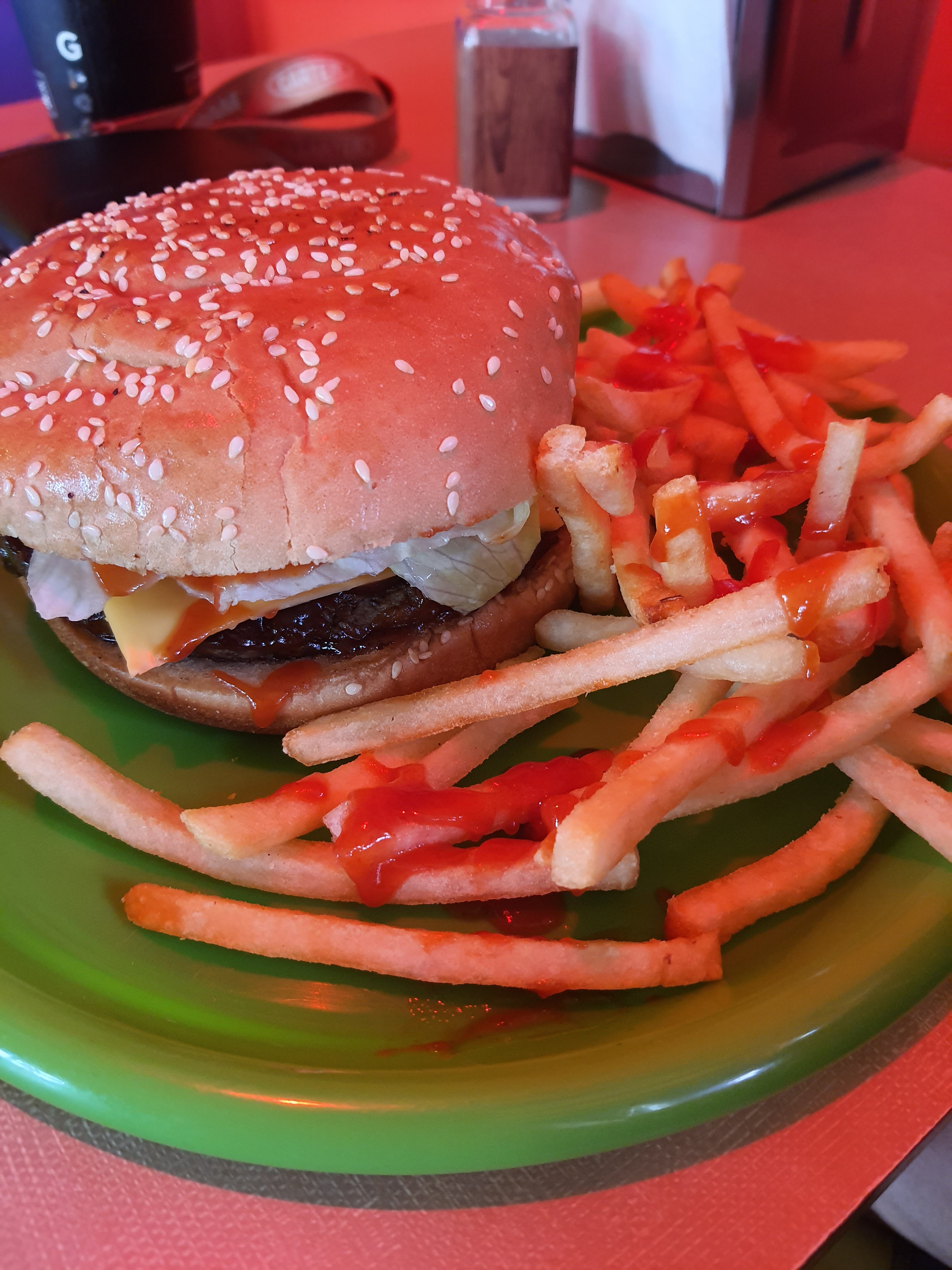 Esmeralda Burgers image 1