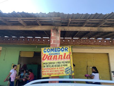 Comedor vania image 4