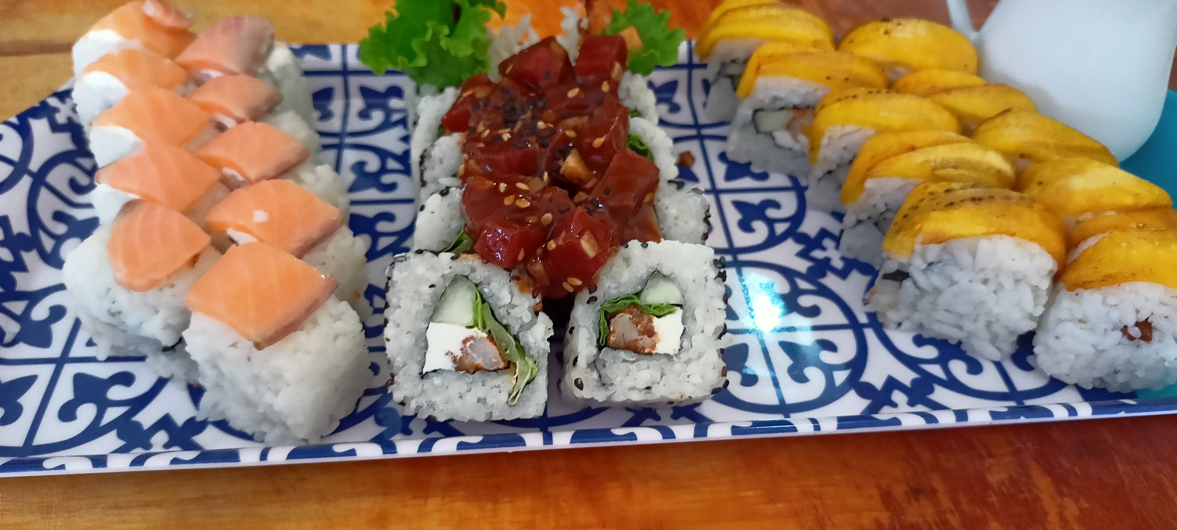 Doryoku Sushi & Food image 3