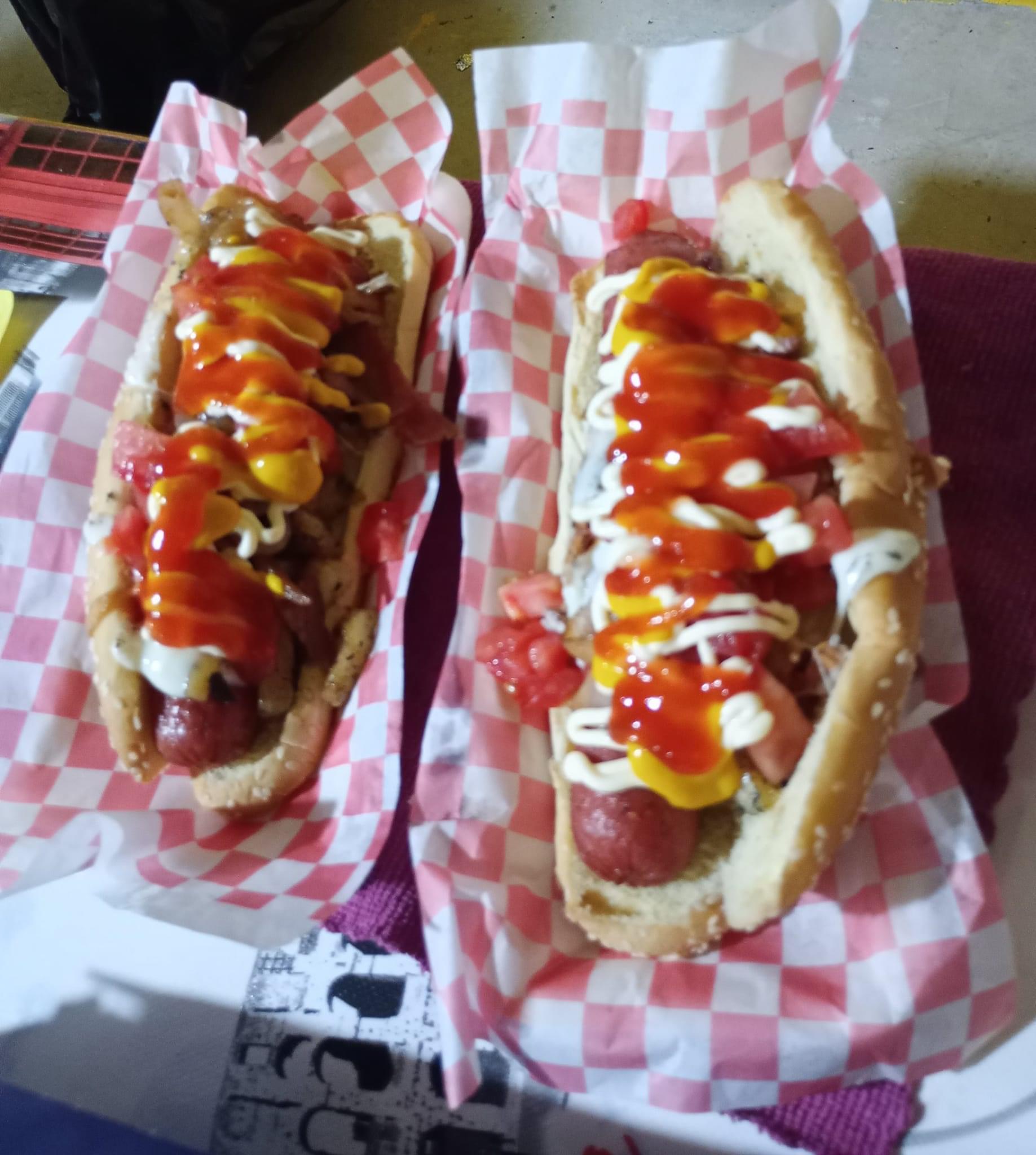 Reyes burger image 6