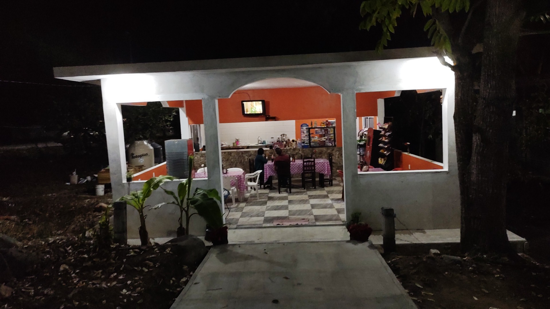 Los postes ll image 1