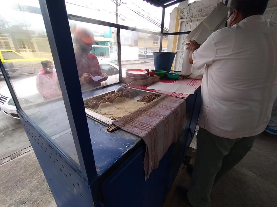 Taqueria 1 de los 3 cochinitos image 3