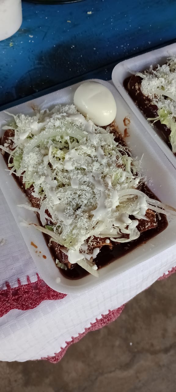 Mariscos y antojitos "EL AGUACATE" image 4