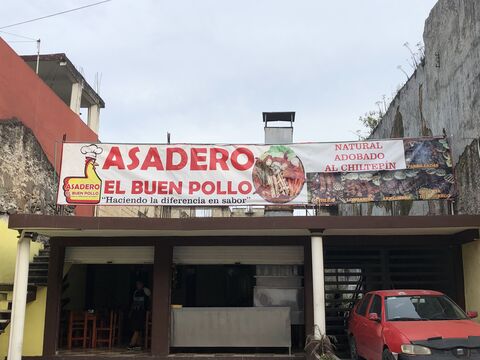 Asadero El Buen Pollo image 1