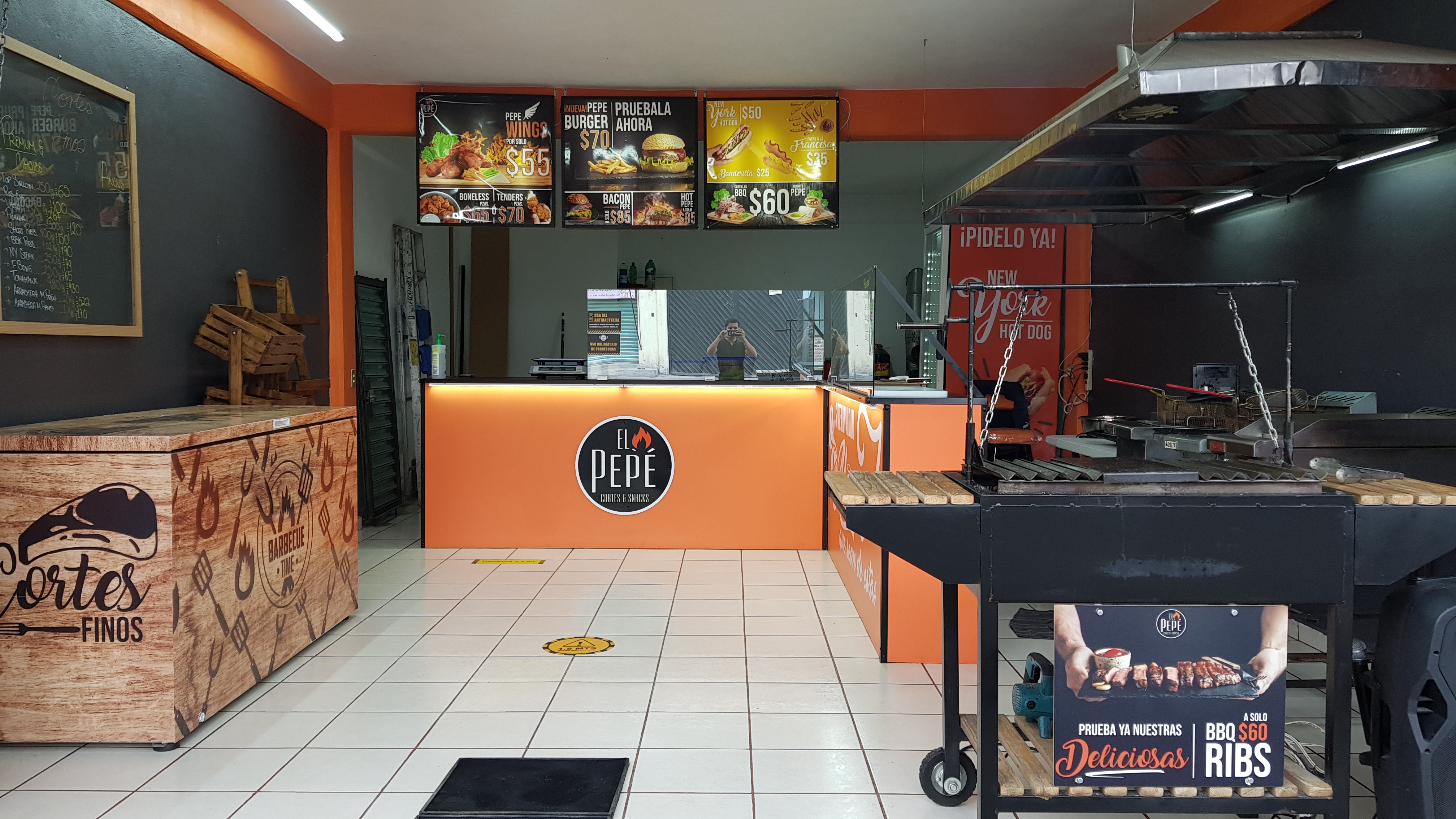 El Pepé "Burgers & Snacks" image 1