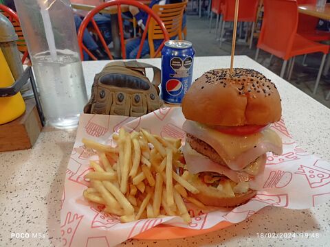 Tory Burger image 2