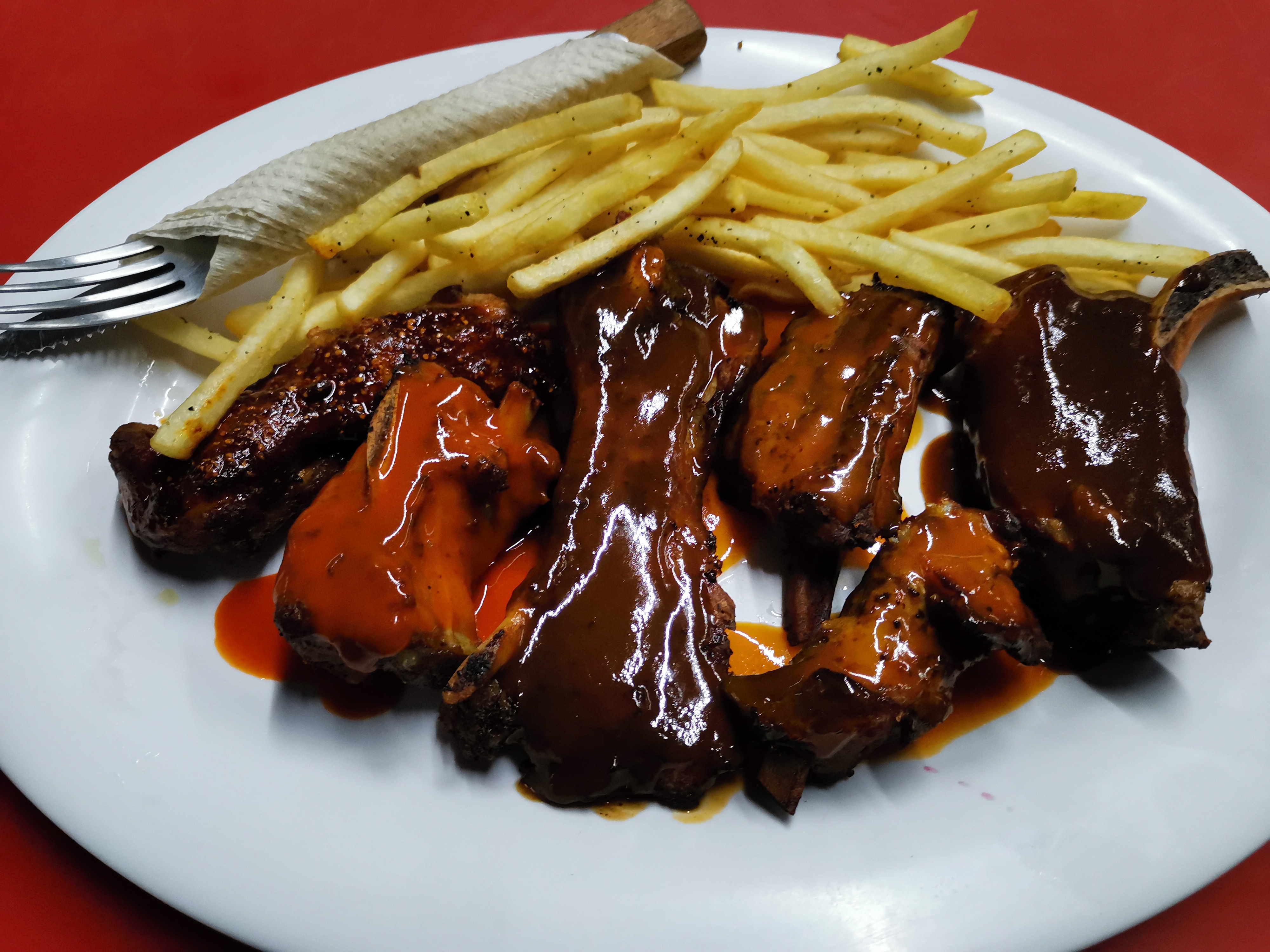 HAMBURGUESAS Y JOCHOS AL CARBÓN image 3