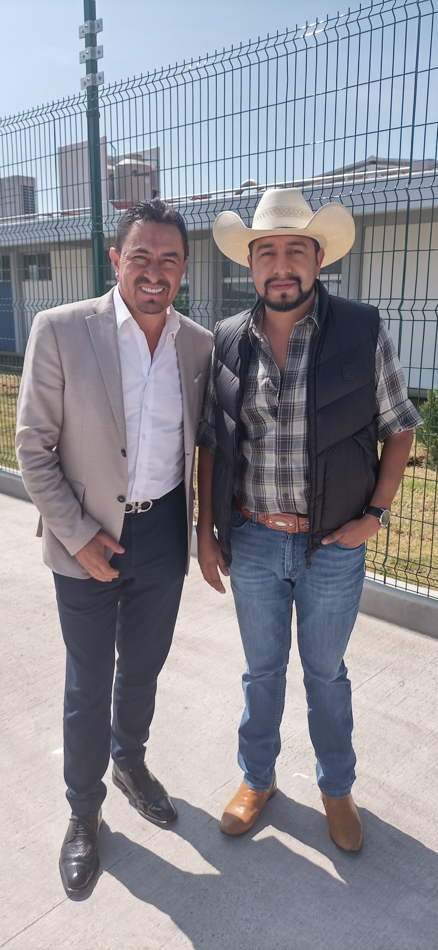 Restaurante de Tacos y Hamburguesas EL VAKERO image 6