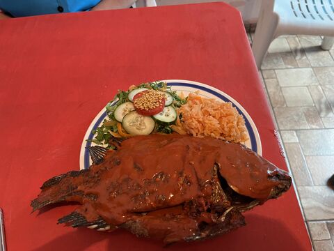 Marisquería La mojarra feliz image 4