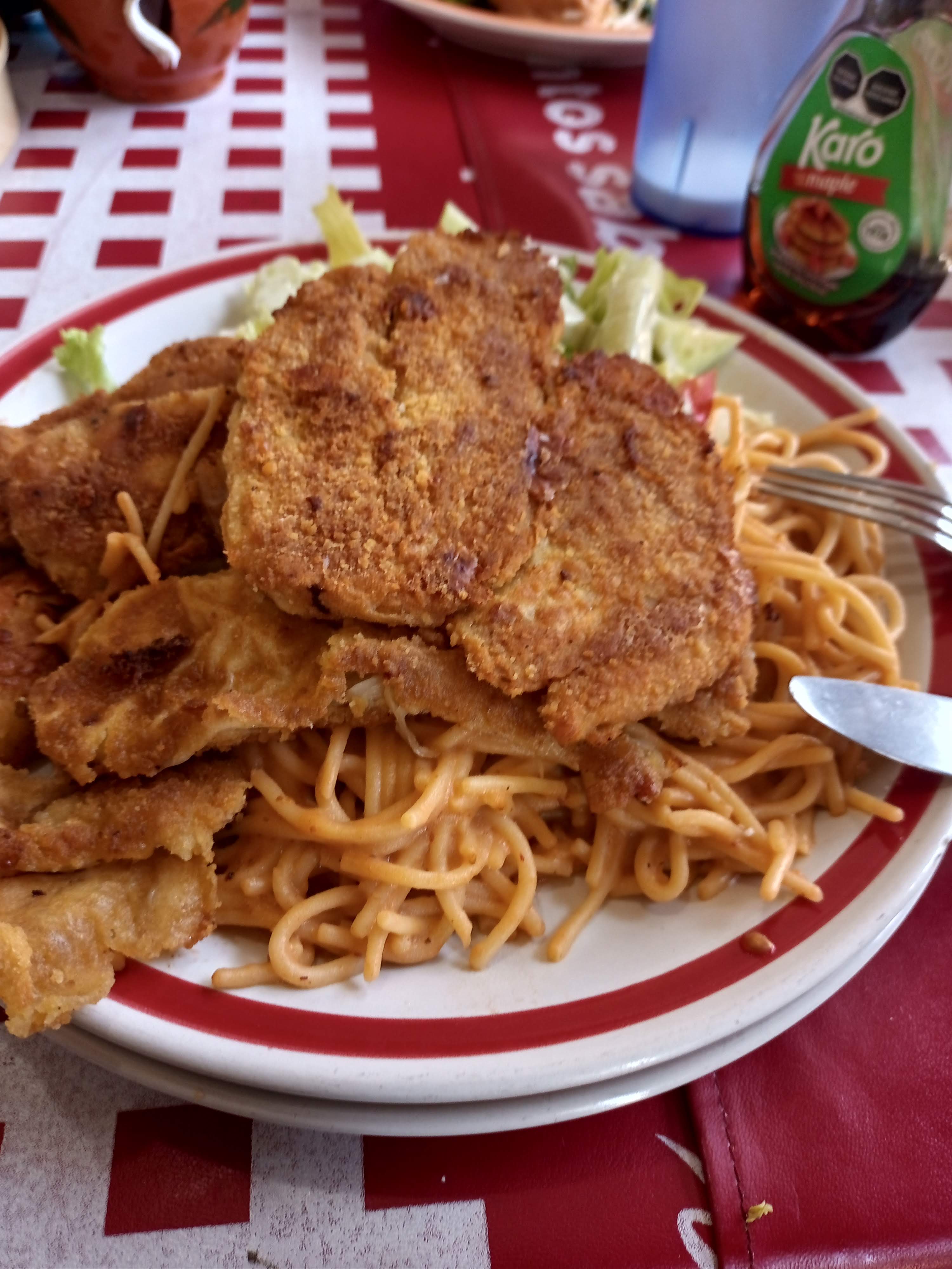 Linnos restauran image 2