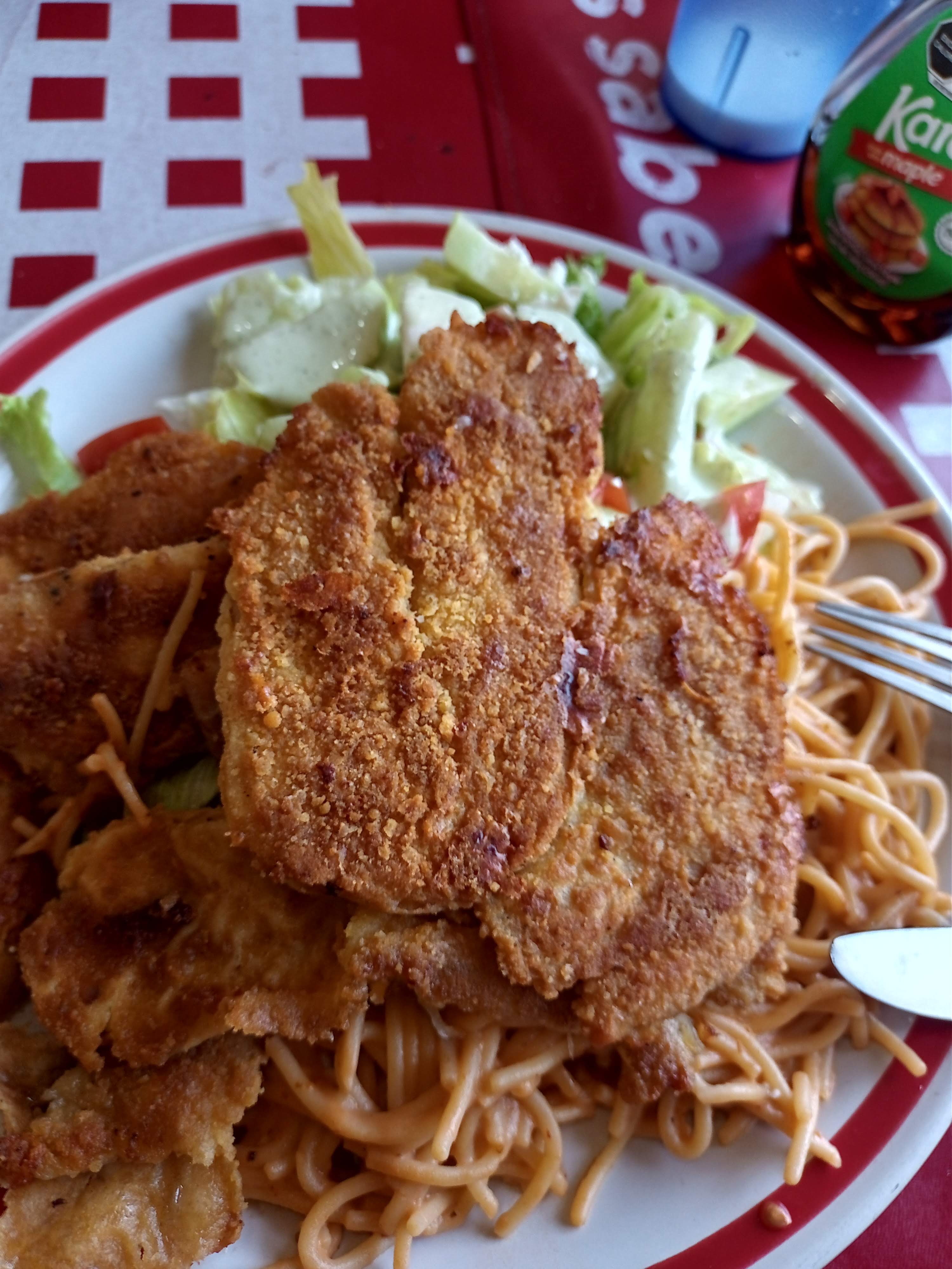 Linnos restauran image 5