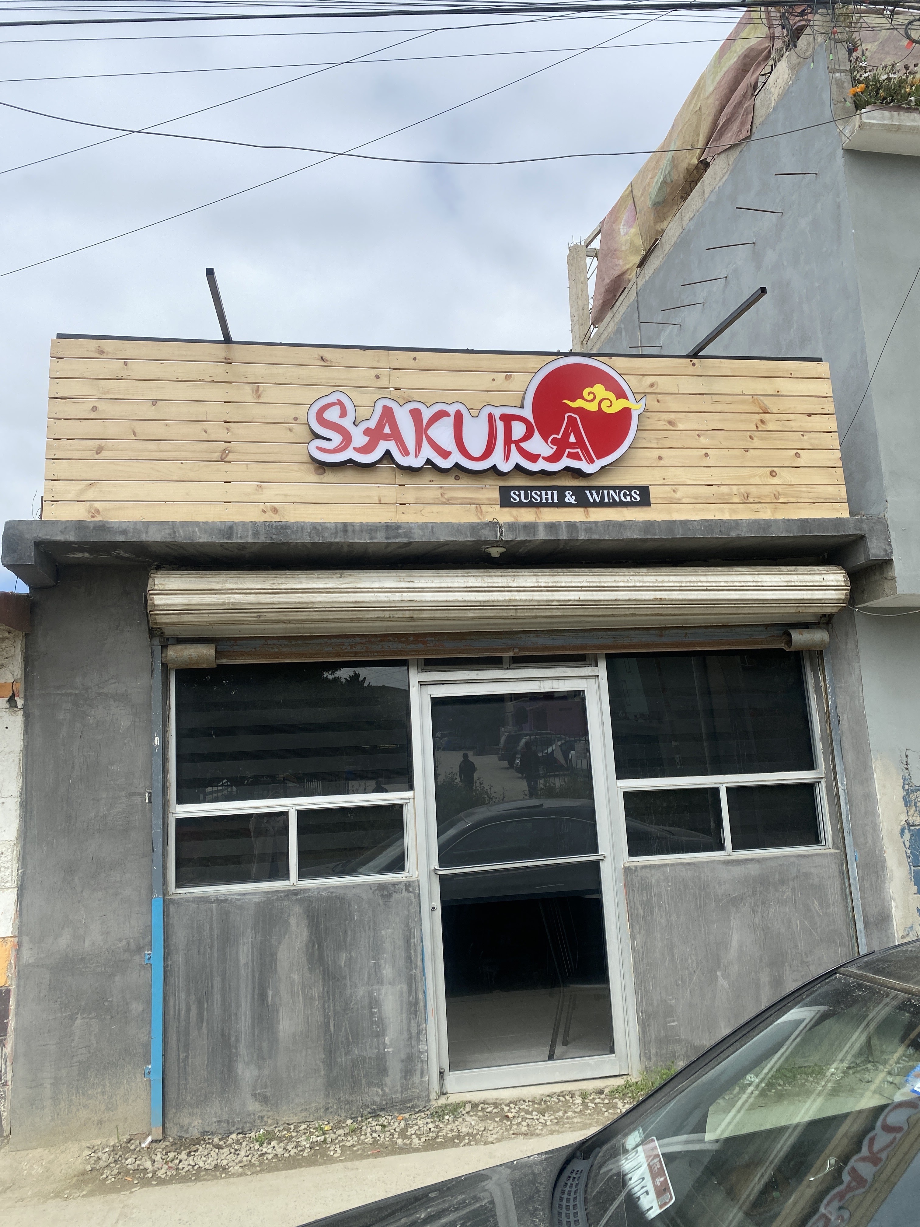 Sakura sushi & wings image 1