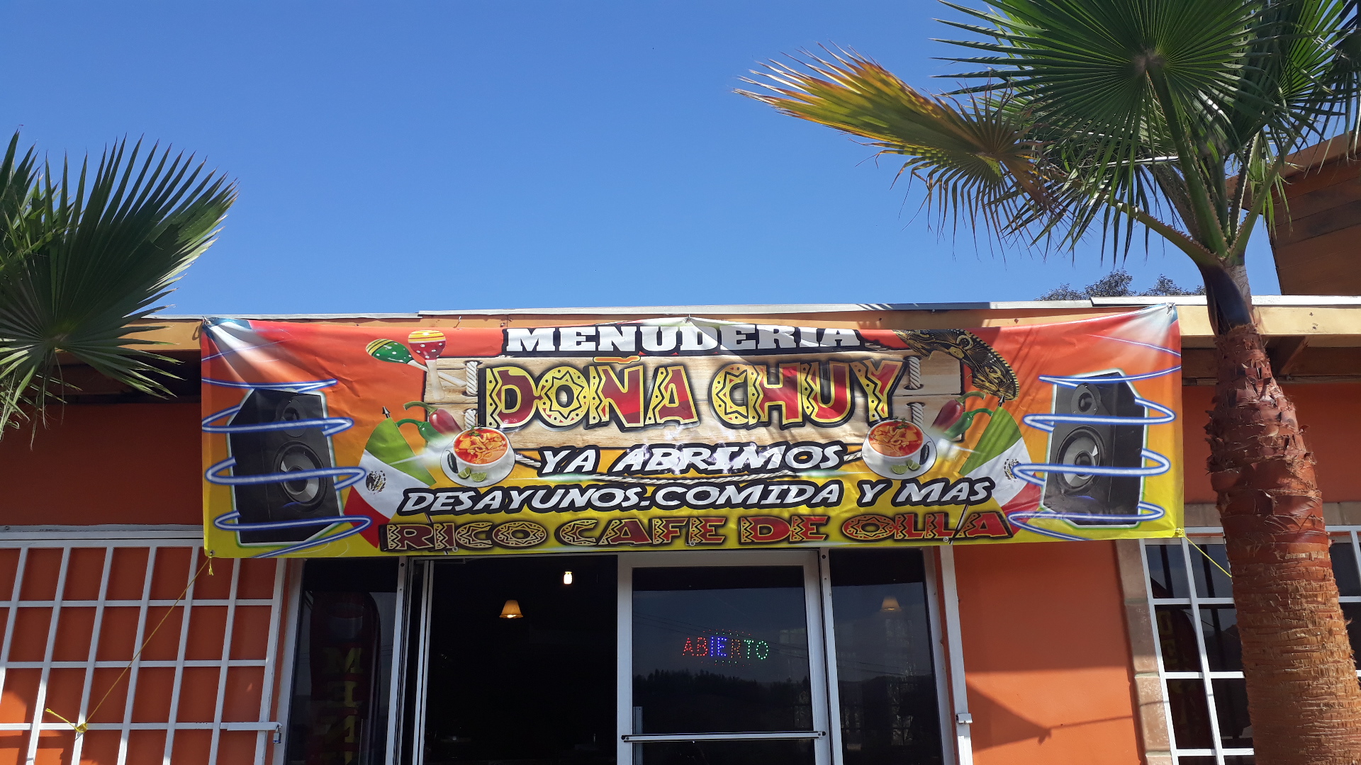 Menudo Y Cabeza De Res Doña Chuy image 1