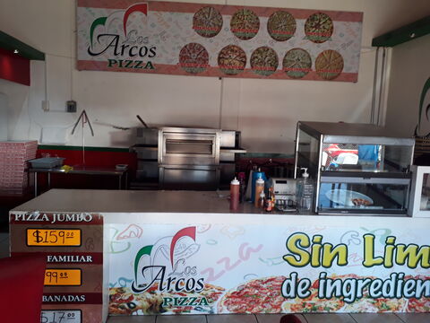 Pizzería Los Arcos image 4