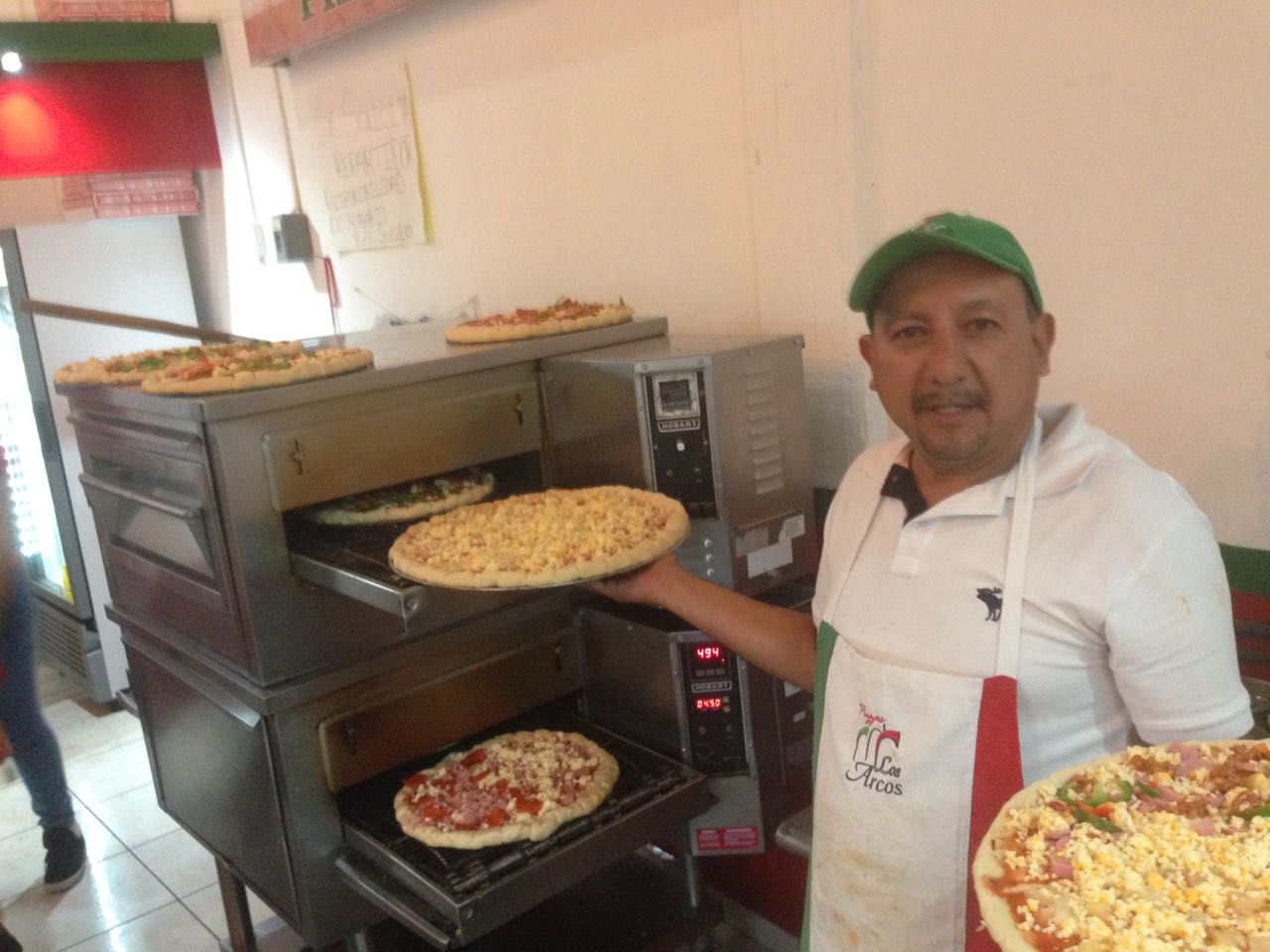 Pizzería Los Arcos image 9