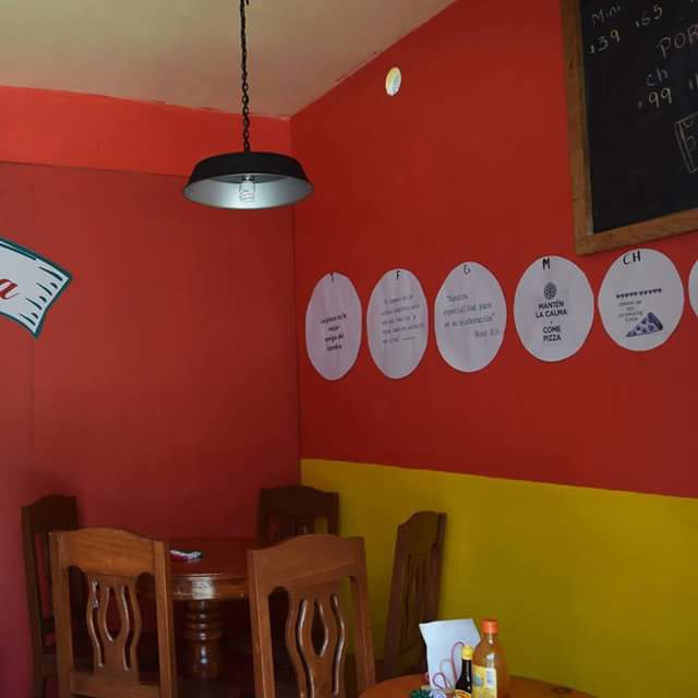 Mamá Mía Pízzeria image 3