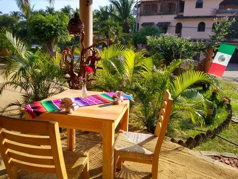 La Mexicana image 5