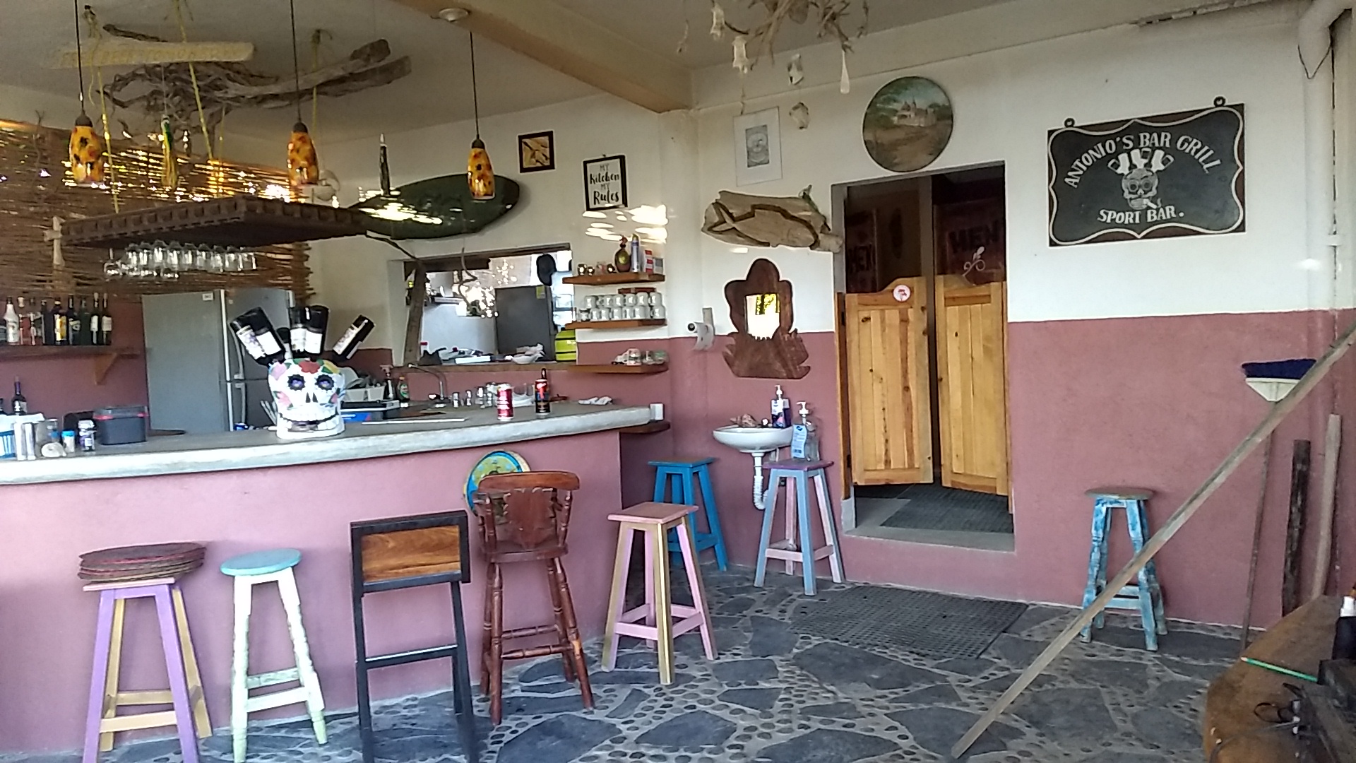 Antonio's Bar & Grill image 6