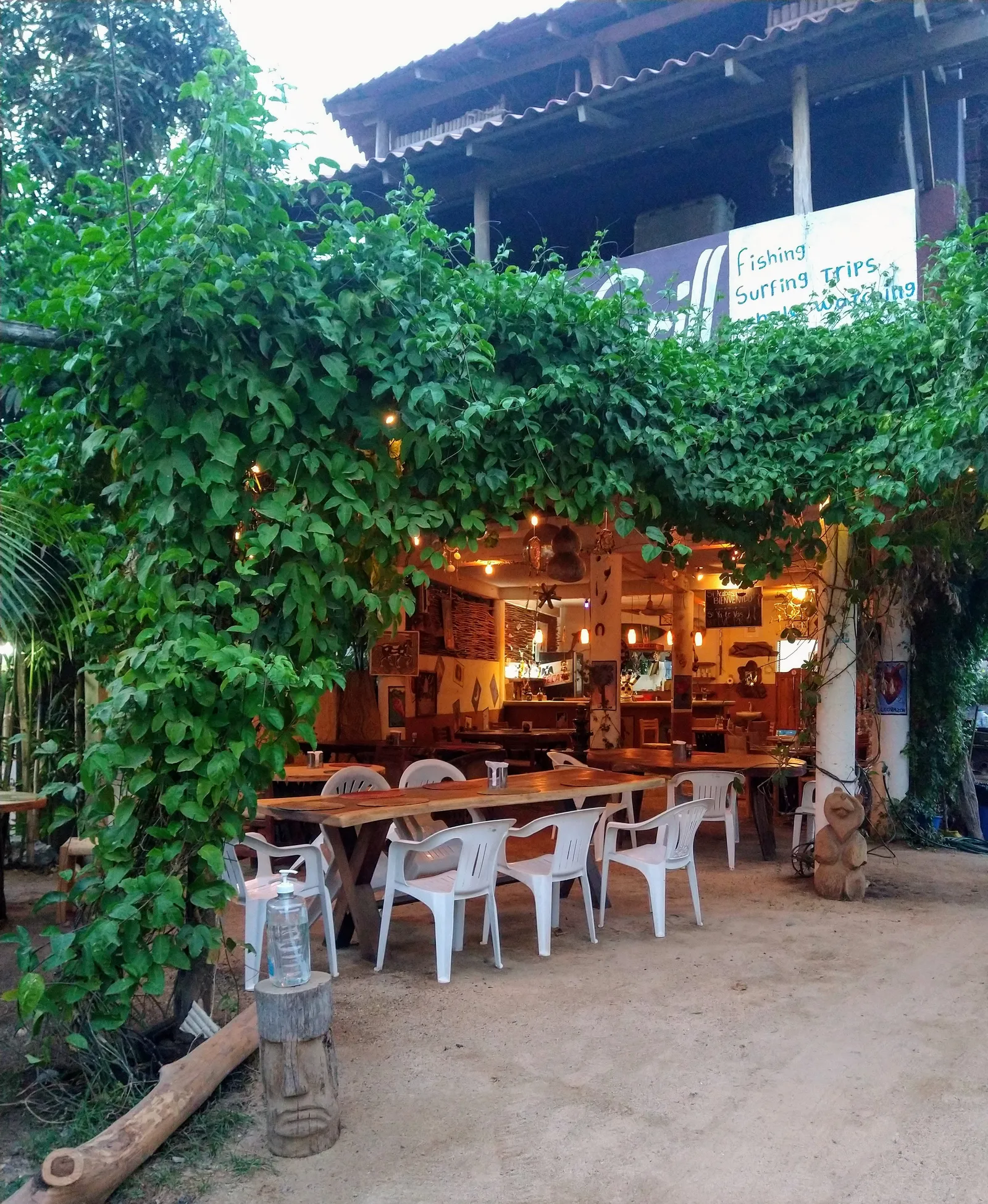 Antonio's Bar & Grill image 10